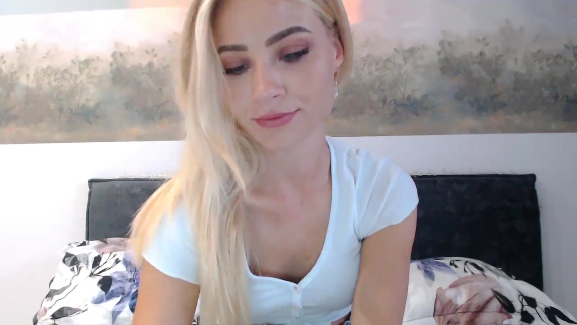 Gallery image thumbnail from fiancee's myfreecams stream on, 07/01/2024, 02:02 image 11 of 20