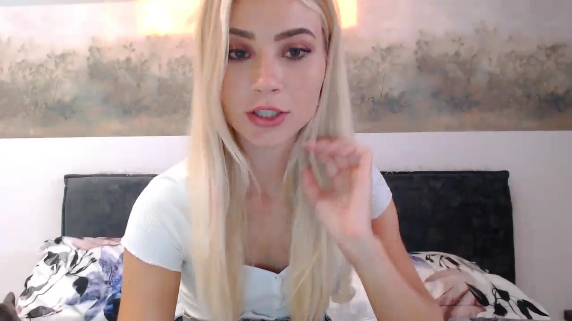 Gallery image thumbnail from fiancee's myfreecams stream on, 07/01/2024, 02:02 image 15 of 20