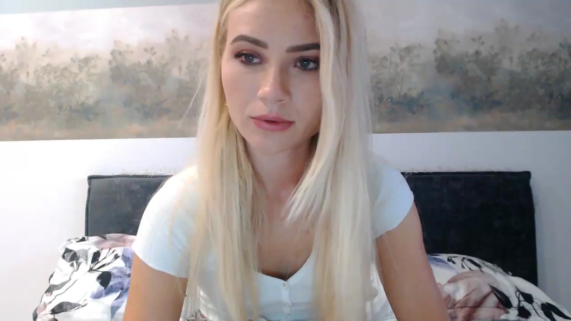 Gallery image thumbnail from fiancee's myfreecams stream on, 07/01/2024, 02:02 image 8 of 20