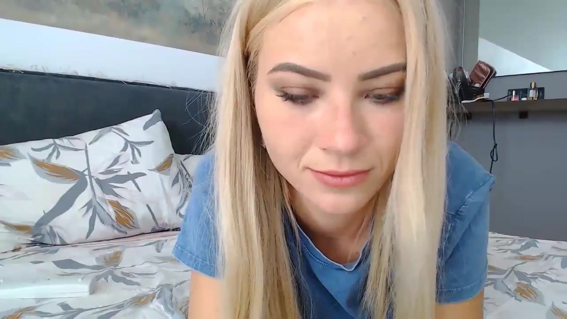 Gallery image thumbnail from fiancee's myfreecams stream on, 07/14/2024, 04:51 image 10 of 20