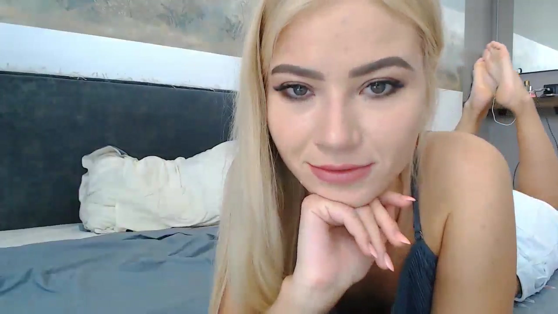 Gallery image thumbnail from fiancee's myfreecams stream on, 07/23/2024, 05:29 image 7 of 20