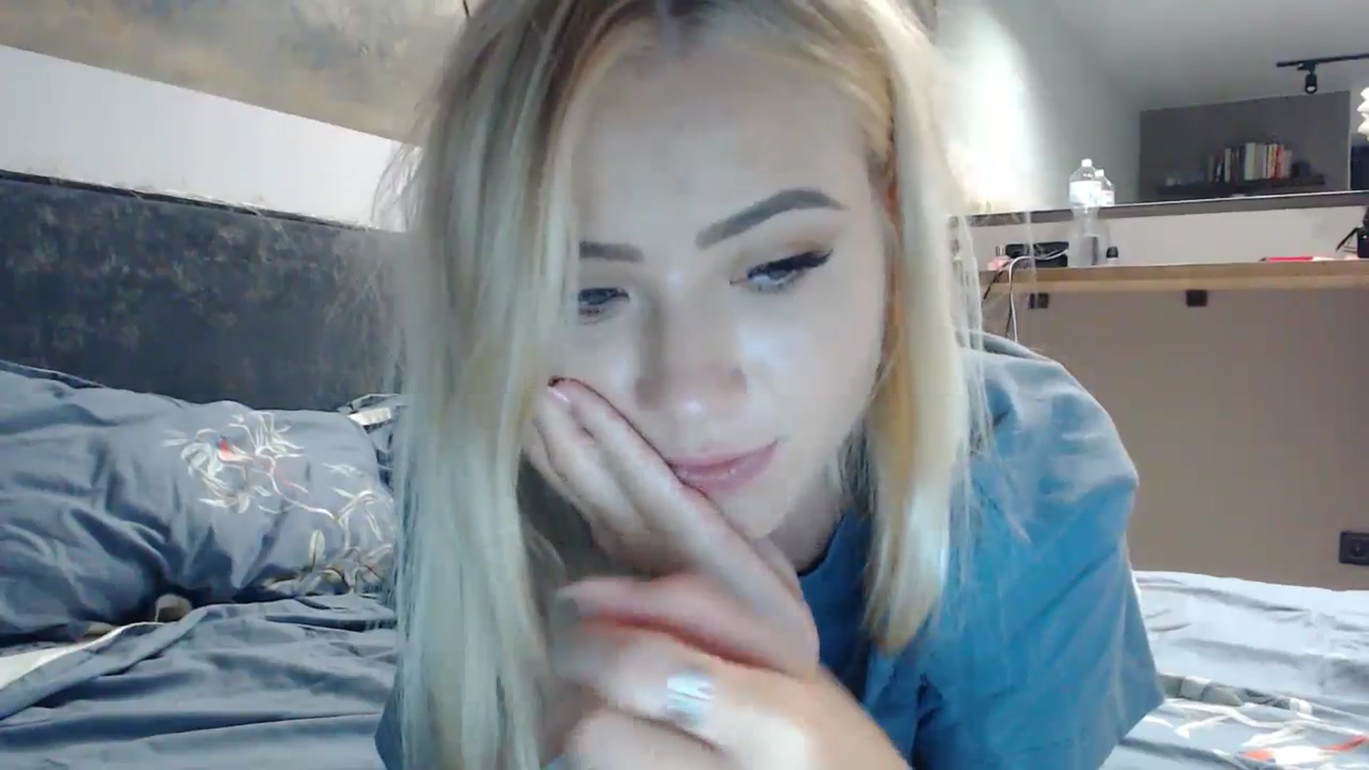 Gallery image thumbnail from fiancee's myfreecams stream on, 07/24/2024, 19:32 image 15 of 20