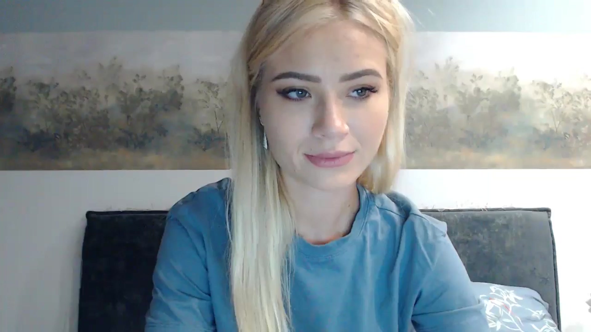 Gallery image thumbnail from fiancee's myfreecams stream on, 07/24/2024, 19:32 image 8 of 20