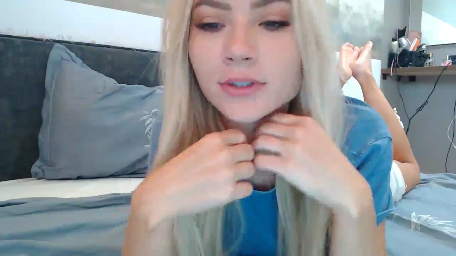 Gallery image thumbnail from fiancee's myfreecams stream on, 07/25/2024, 02:37 image 11 of 20