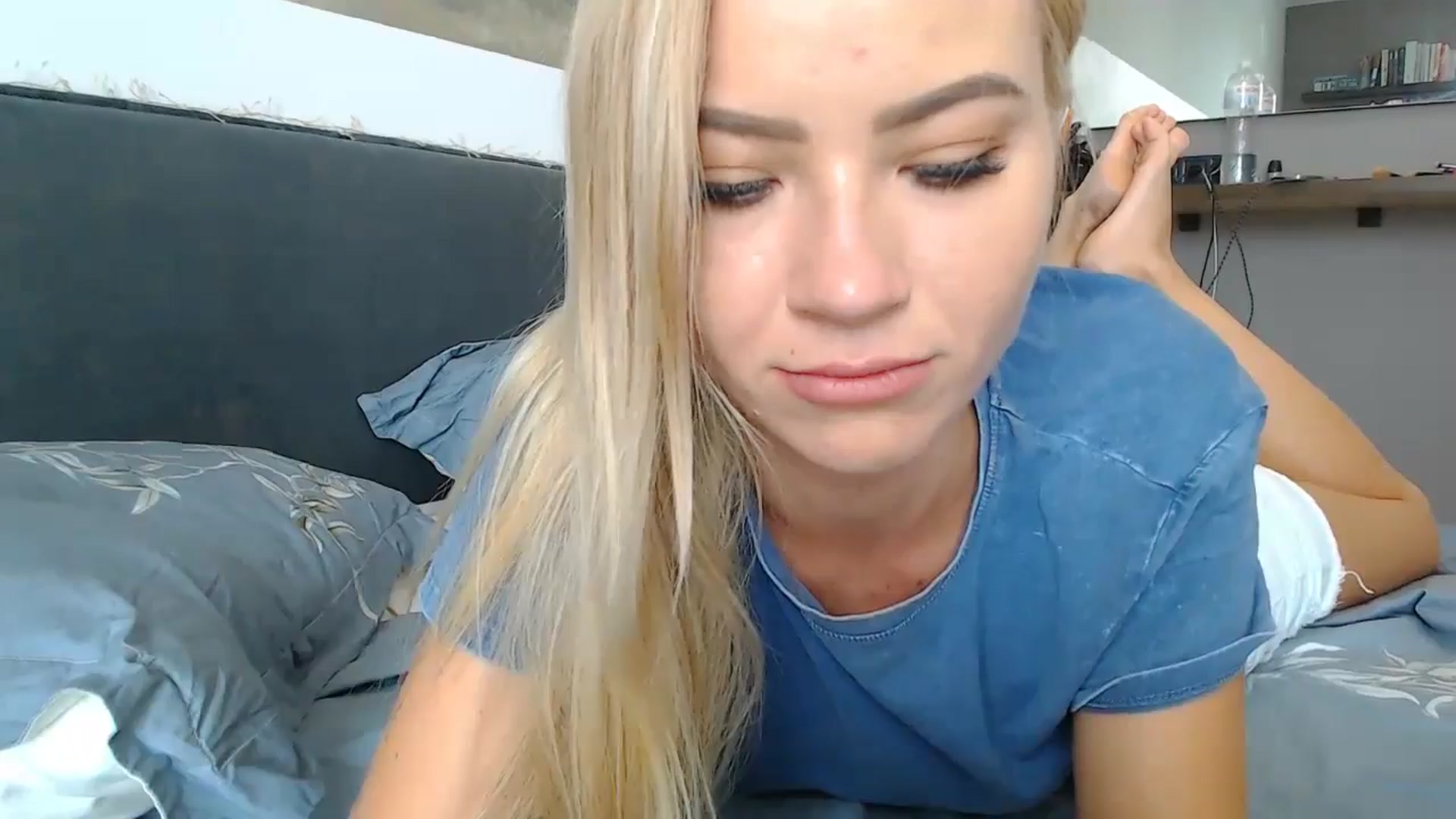 Gallery image thumbnail from fiancee's myfreecams stream on, 07/25/2024, 04:33 image 9 of 20