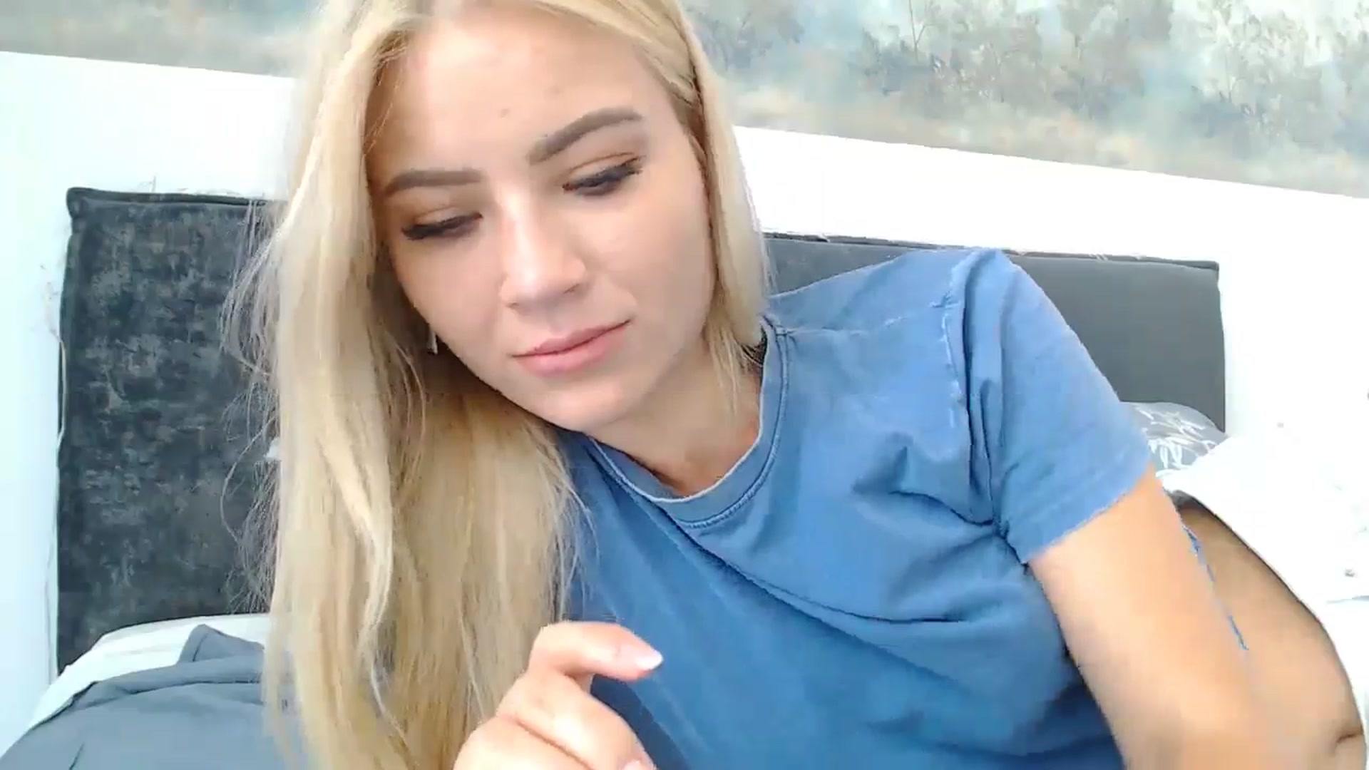Gallery image thumbnail from fiancee's myfreecams stream on, 07/25/2024, 05:05 image 10 of 20