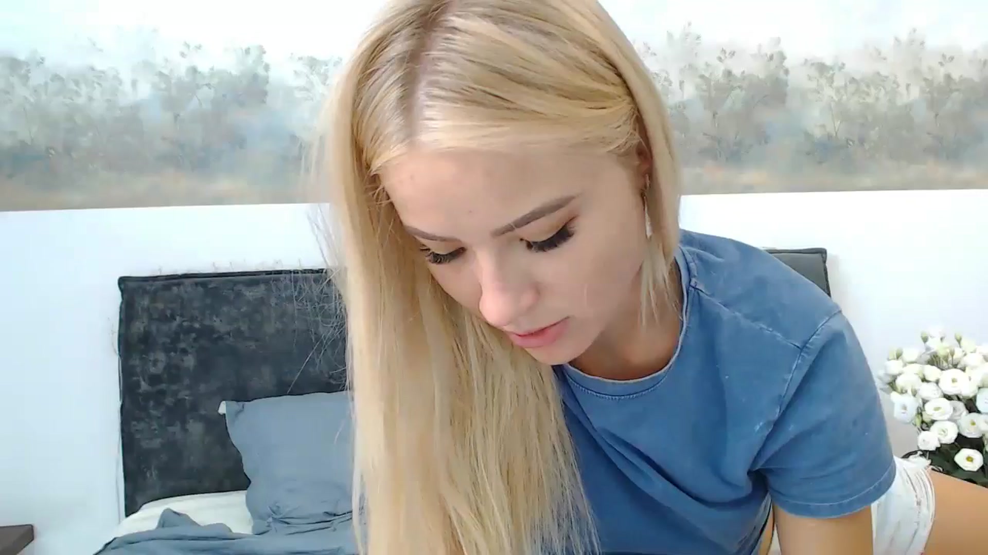 Gallery image thumbnail from fiancee's myfreecams stream on, 07/25/2024, 05:05 image 1 of 20