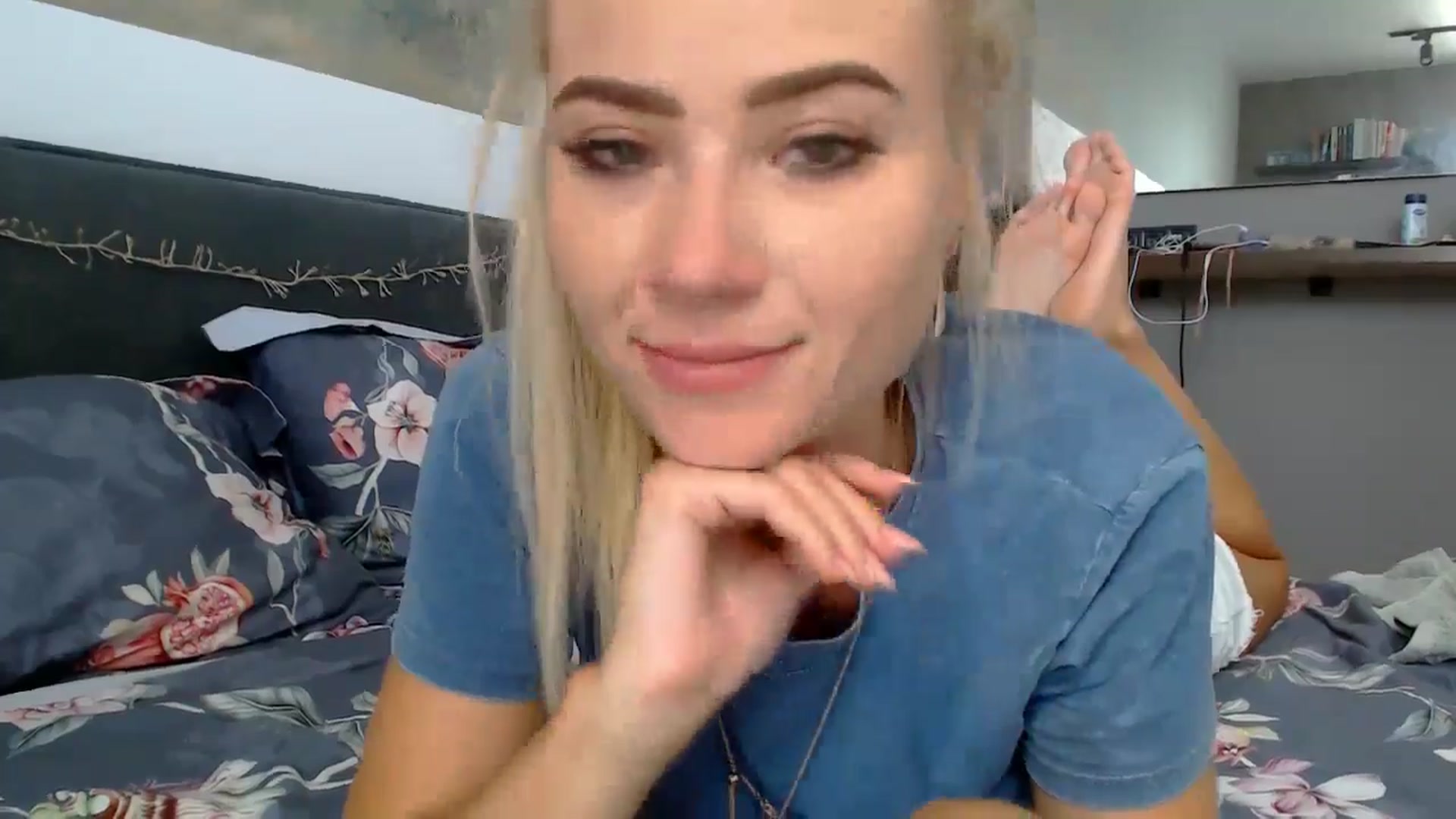Gallery image thumbnail from fiancee's myfreecams stream on, 07/29/2024, 05:11 image 19 of 20