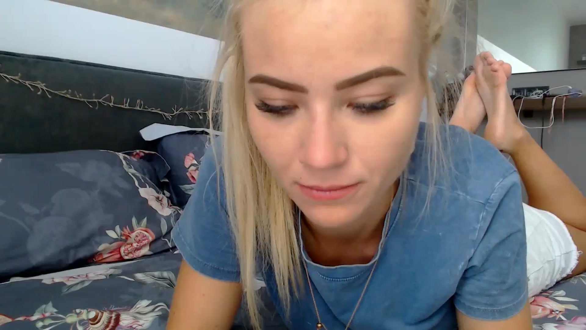 Gallery image thumbnail from fiancee's myfreecams stream on, 07/29/2024, 05:11 image 18 of 20