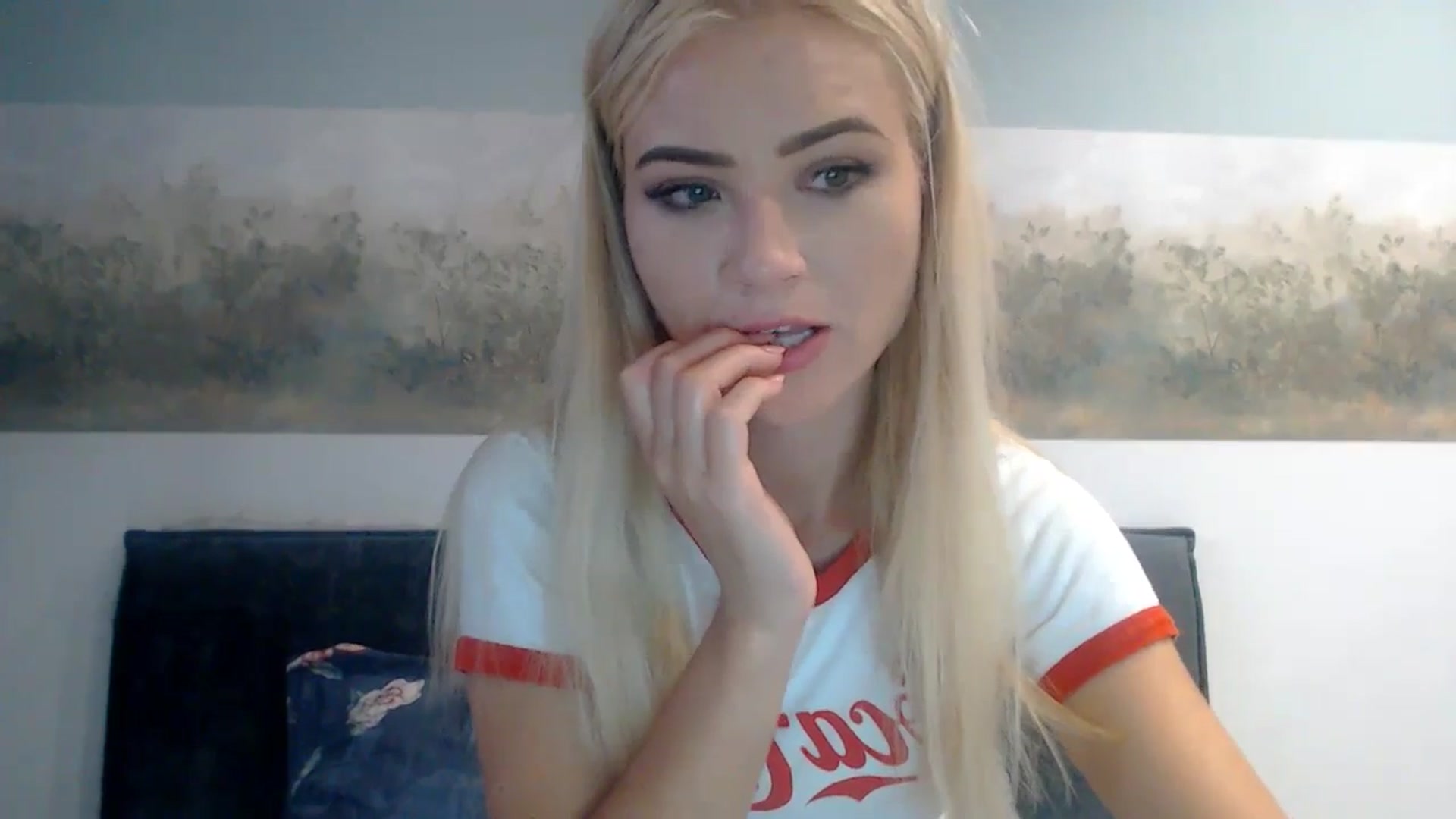 Gallery image thumbnail from fiancee's myfreecams stream on, 07/31/2024, 03:05 image 3 of 20