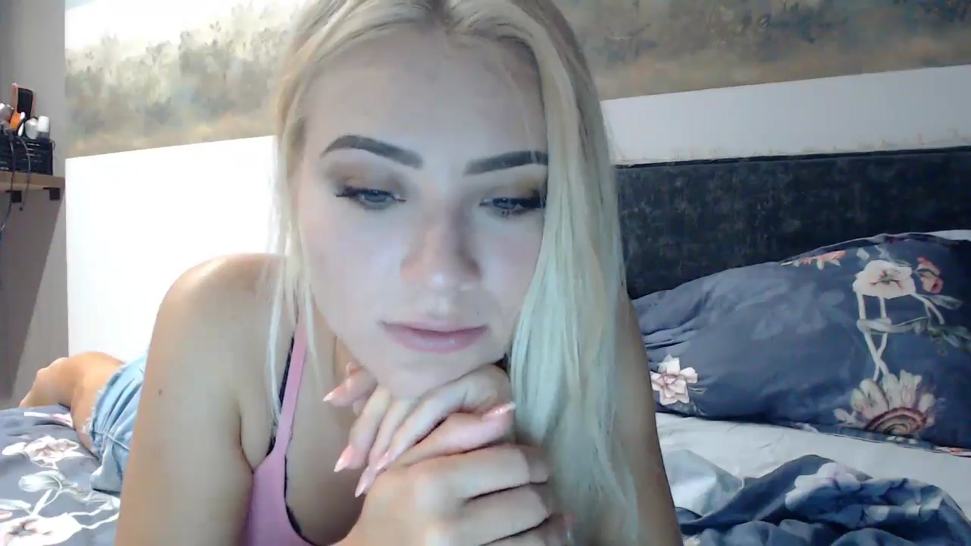 Gallery image thumbnail from fiancee's myfreecams stream on, 08/02/2024, 02:26 image 9 of 20