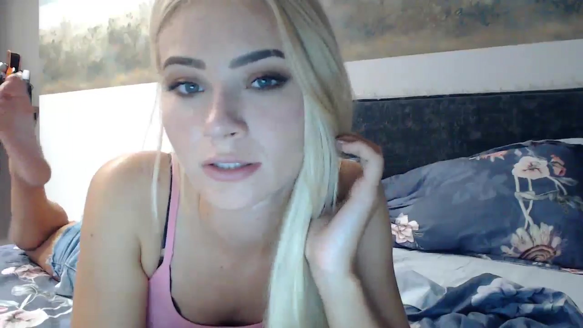 Gallery image thumbnail from fiancee's myfreecams stream on, 08/02/2024, 02:26 image 8 of 20
