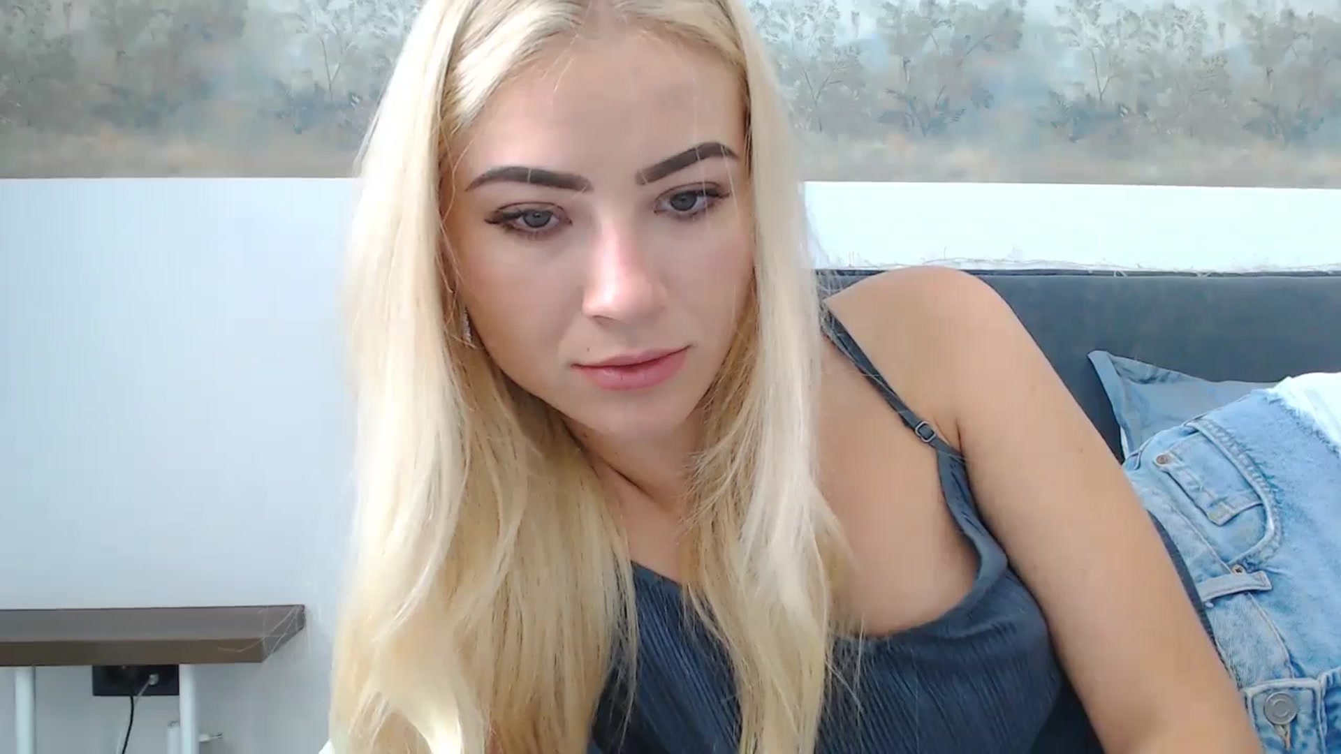 Gallery image thumbnail from fiancee's myfreecams stream on, 08/16/2024, 04:25 image 2 of 20