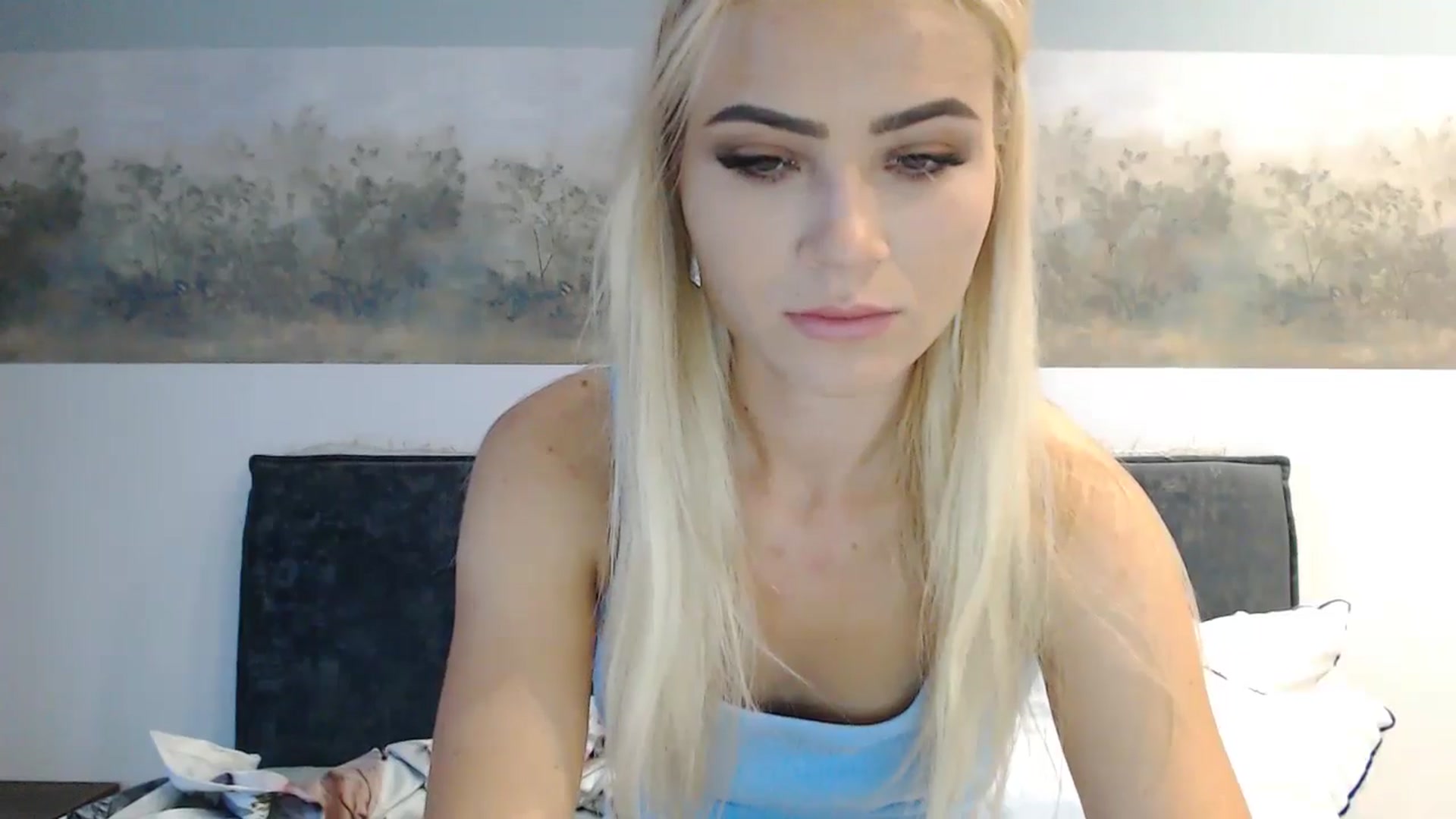 Gallery image thumbnail from fiancee's myfreecams stream on, 08/23/2024, 04:12 image 5 of 20