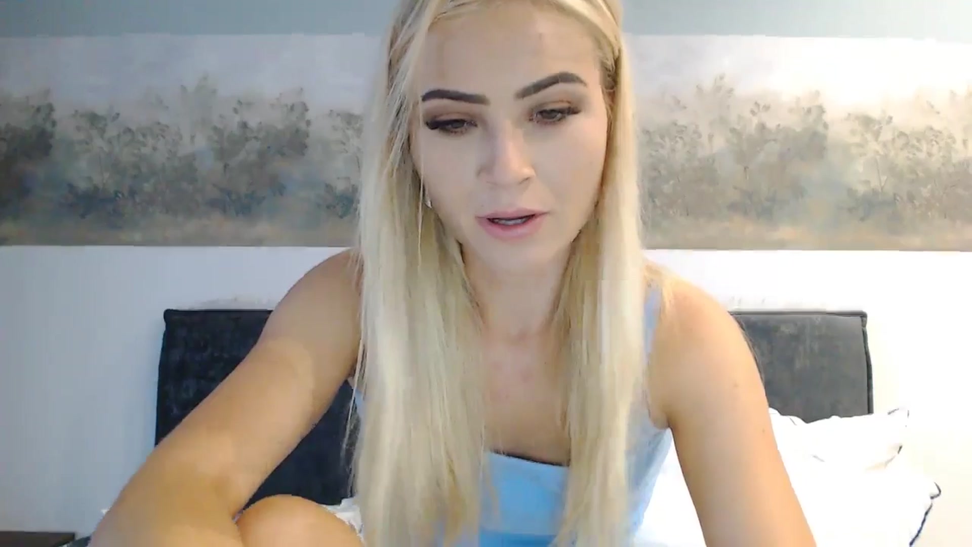 Gallery image thumbnail from fiancee's myfreecams stream on, 08/23/2024, 04:12 image 7 of 20