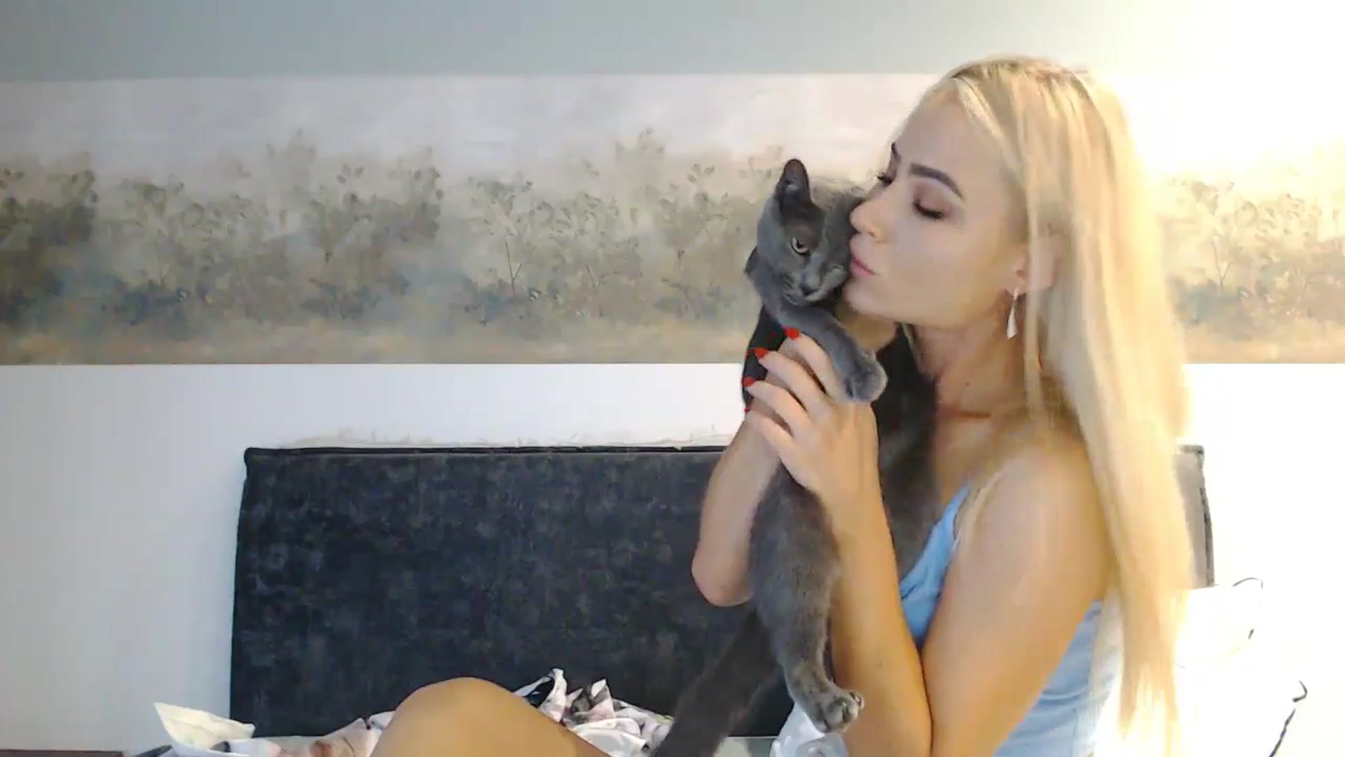 Gallery image thumbnail from fiancee's myfreecams stream on, 08/23/2024, 04:12 image 4 of 20