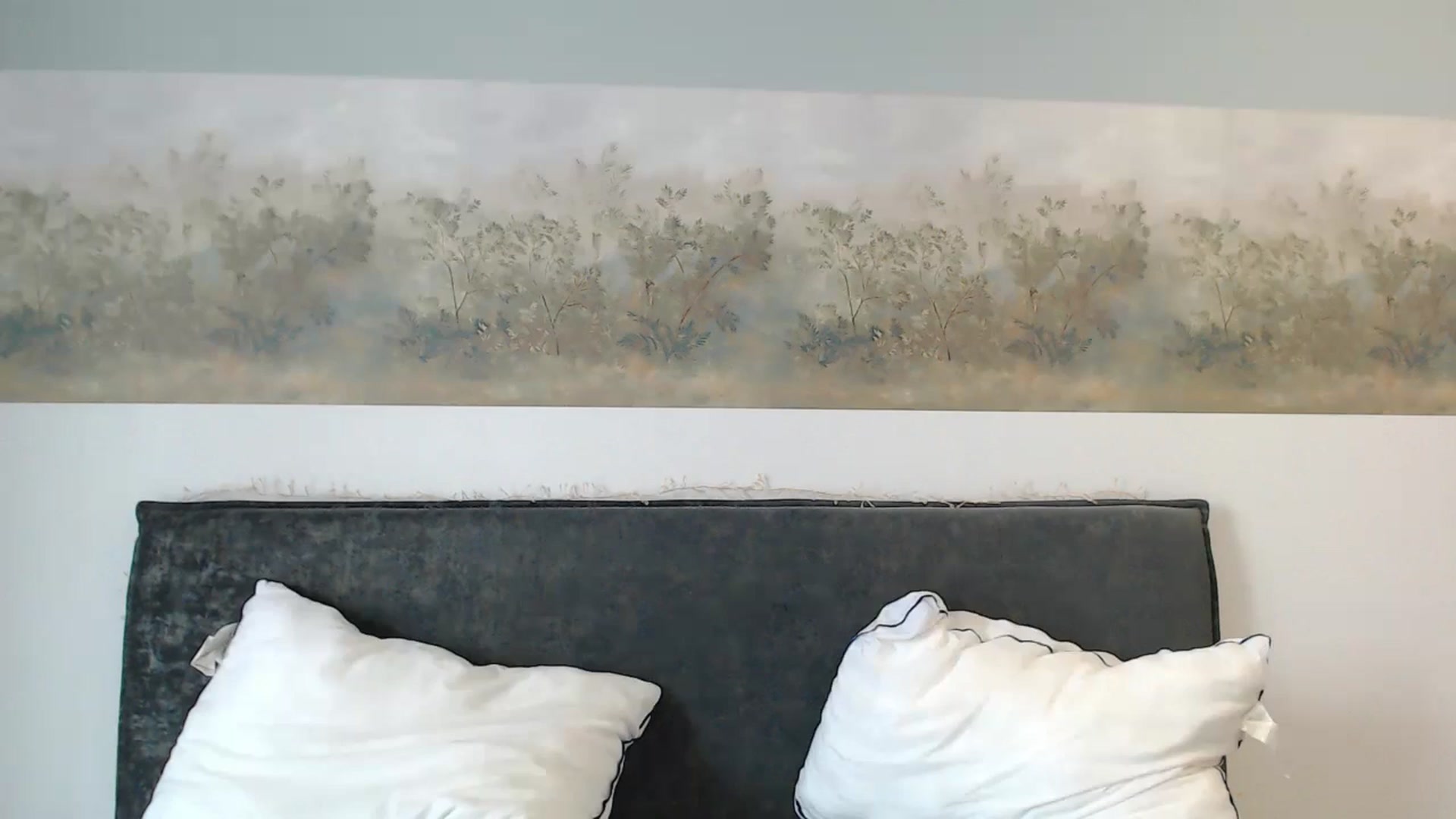 Gallery image thumbnail from fiancee's myfreecams stream on, 08/23/2024, 06:01 image 3 of 20