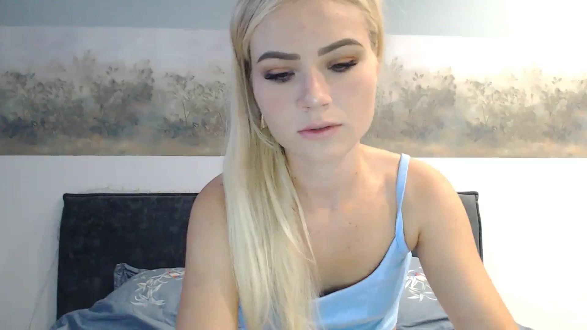 Gallery image thumbnail from fiancee's myfreecams stream on, 09/04/2024, 04:13 image 12 of 20