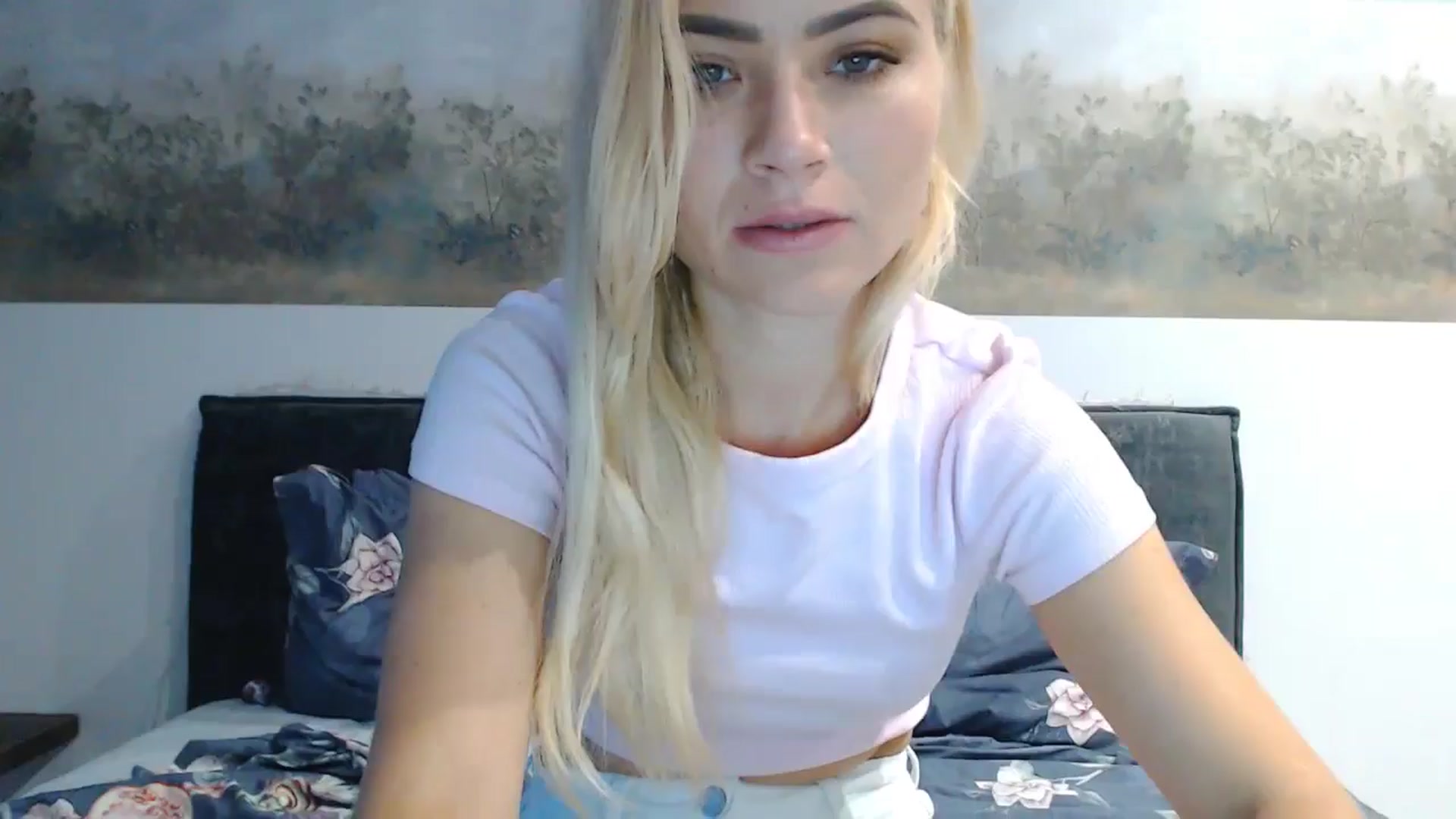 Gallery image thumbnail from fiancee's myfreecams stream on, 09/09/2024, 04:15 image 1 of 20