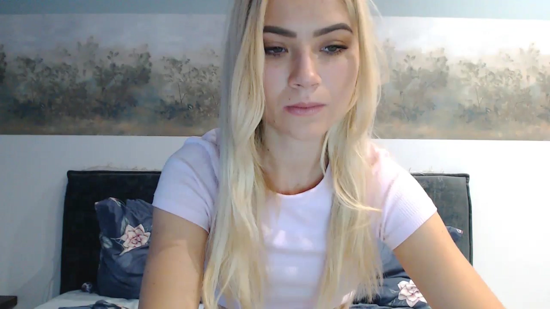 Gallery image thumbnail from fiancee's myfreecams stream on, 09/09/2024, 04:15 image 3 of 20