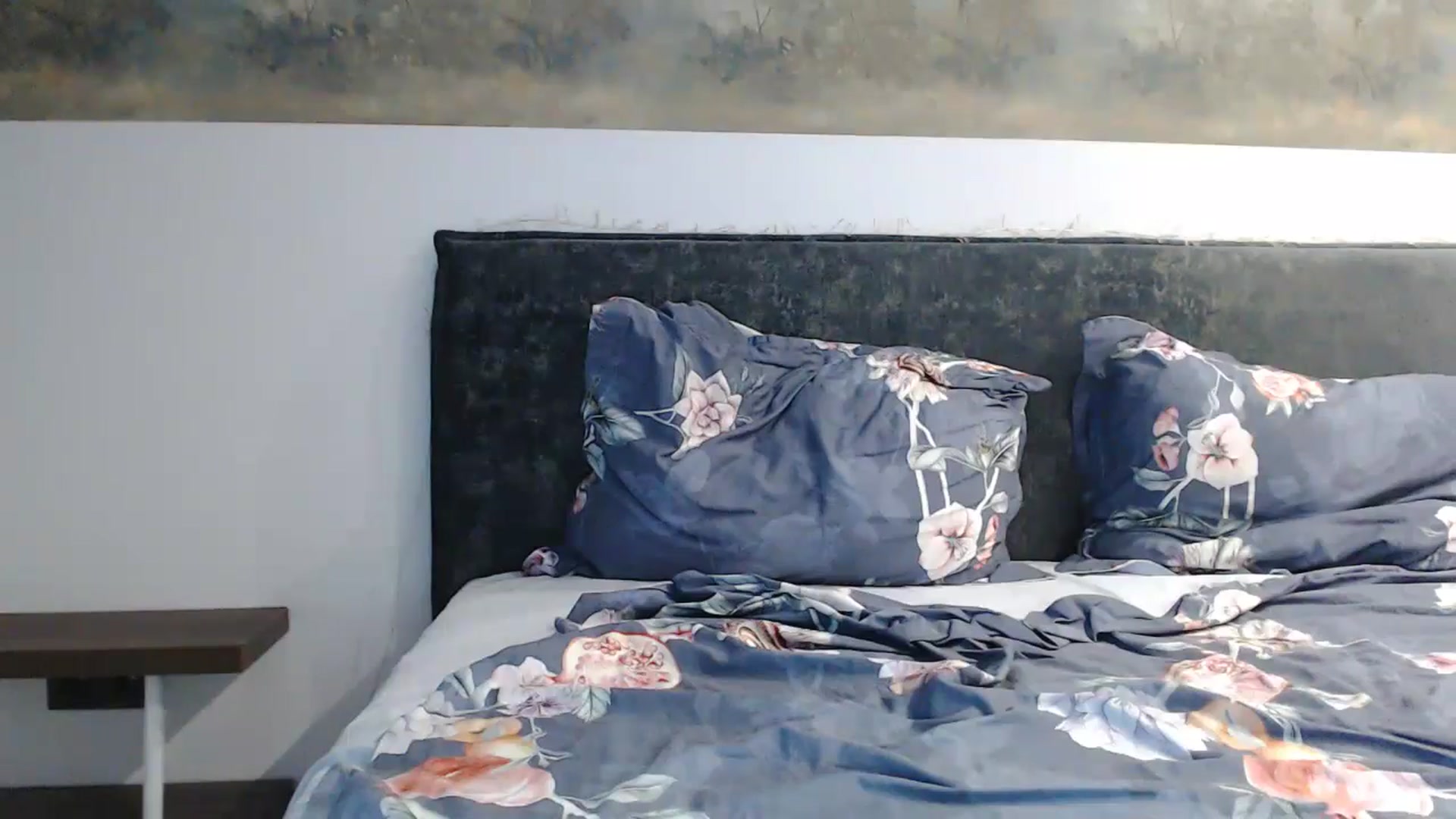 Gallery image thumbnail from fiancee's myfreecams stream on, 09/09/2024, 04:15 image 14 of 20