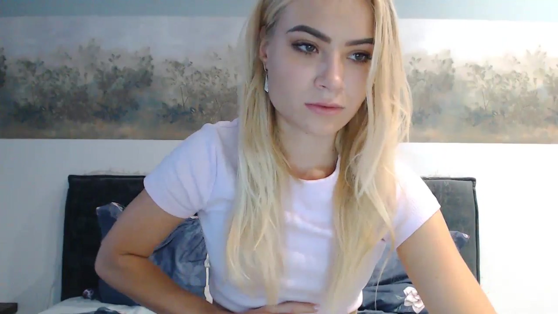 Gallery image thumbnail from fiancee's myfreecams stream on, 09/09/2024, 04:15 image 9 of 20