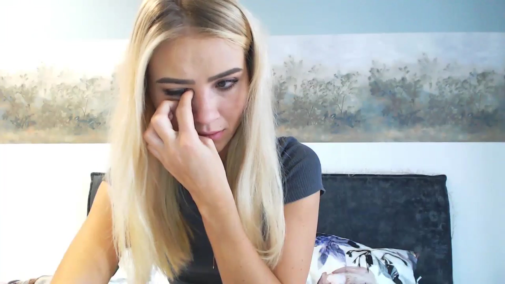Gallery image thumbnail from fiancee's myfreecams stream on, 11/07/2024, 06:52 image 14 of 20