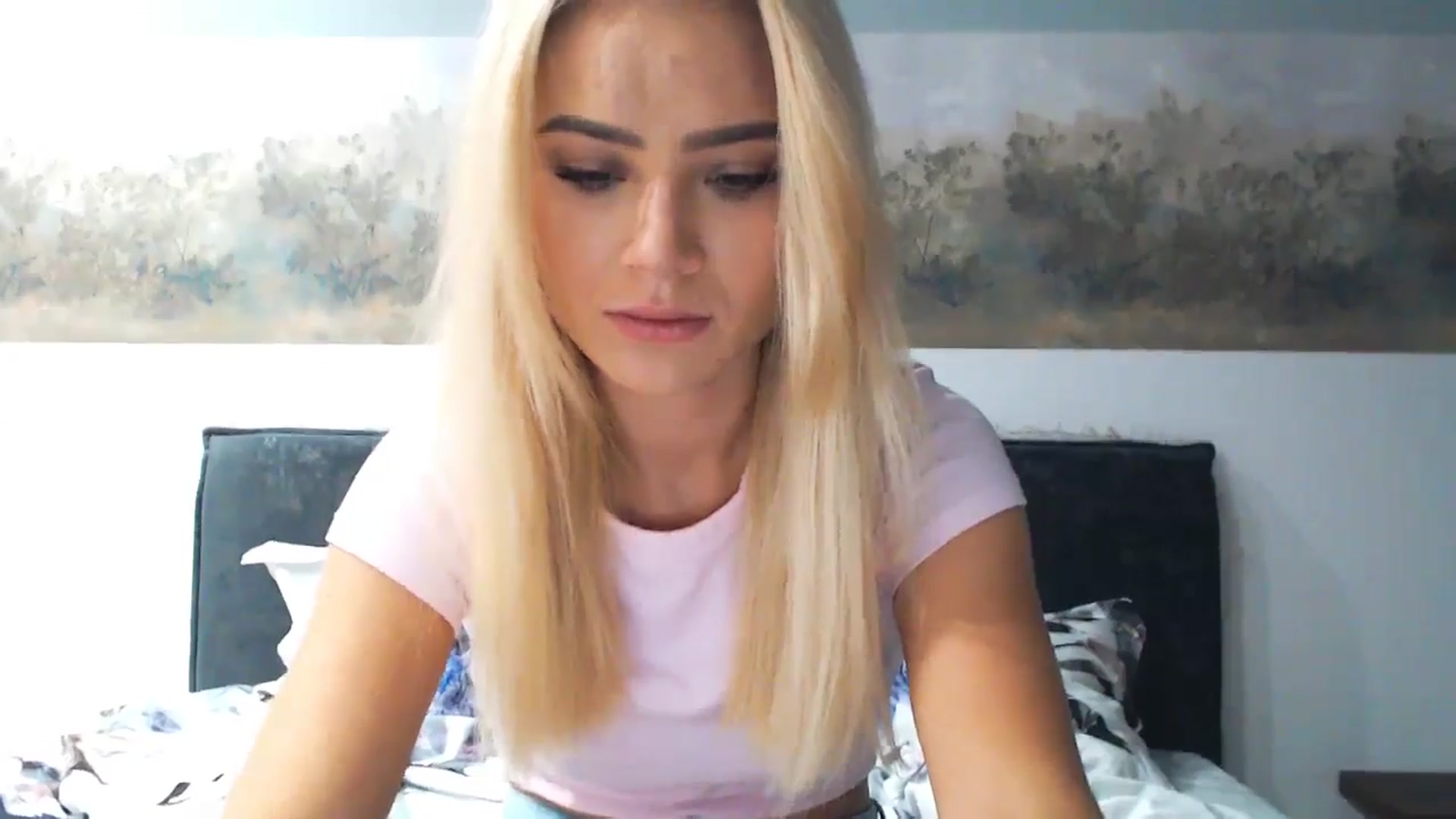 Gallery image thumbnail from fiancee's myfreecams stream on, 11/08/2024, 01:19 image 5 of 20