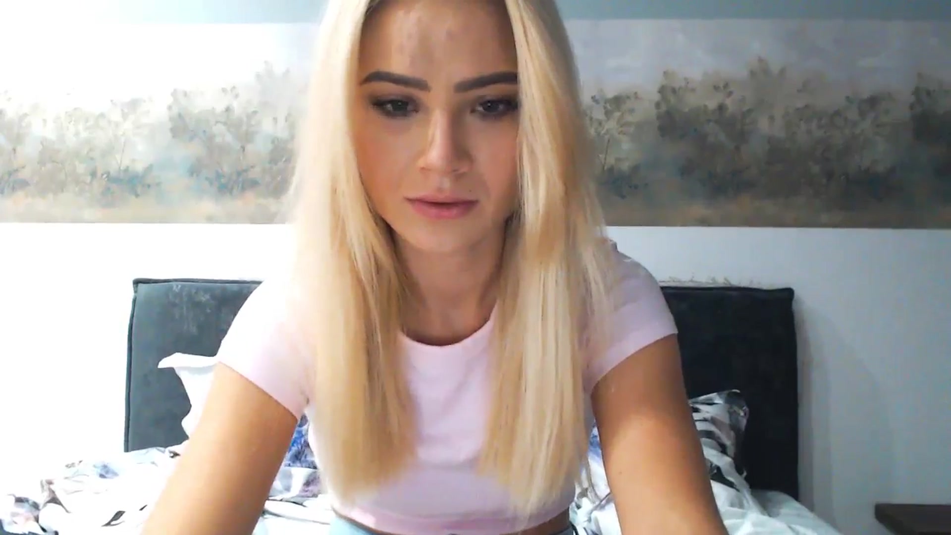 Gallery image thumbnail from fiancee's myfreecams stream on, 11/08/2024, 01:19 image 2 of 20