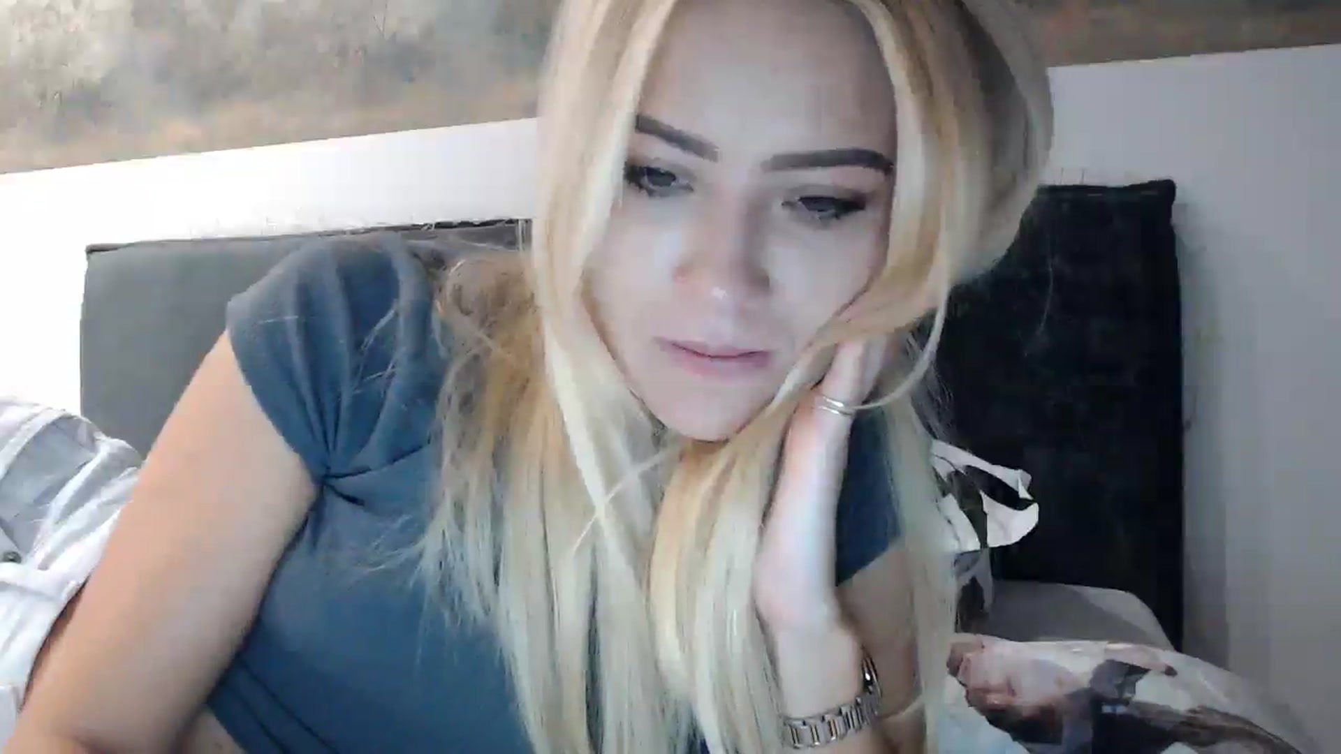 Gallery image thumbnail from fiancee's myfreecams stream on, 11/12/2024, 01:52 image 19 of 20