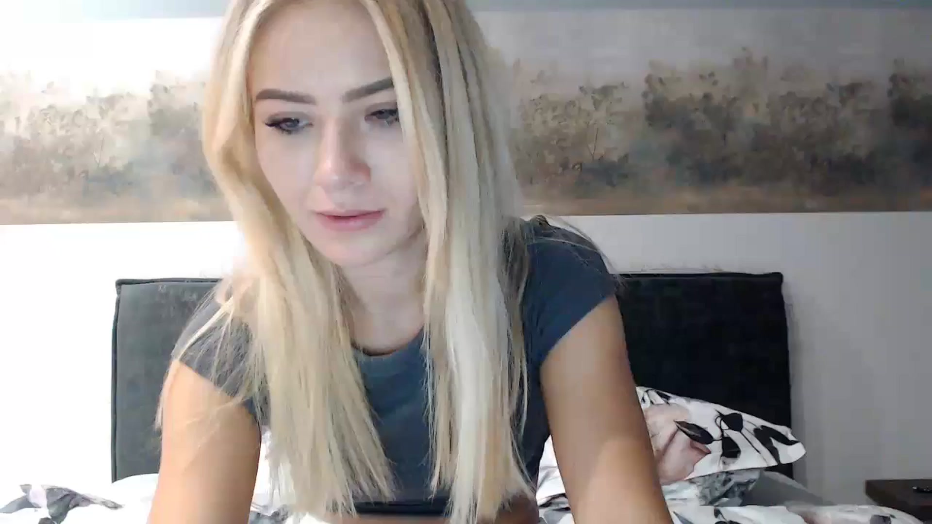 Gallery image thumbnail from fiancee's myfreecams stream on, 11/12/2024, 01:52 image 10 of 20