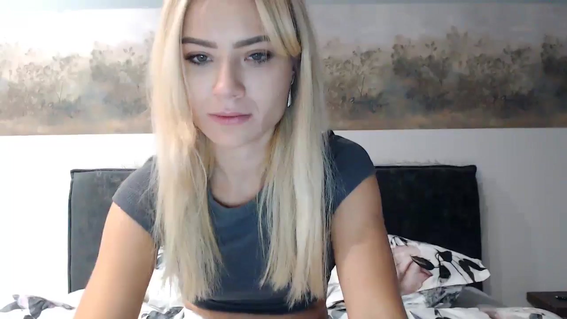 Gallery image thumbnail from fiancee's myfreecams stream on, 11/12/2024, 01:52 image 9 of 20