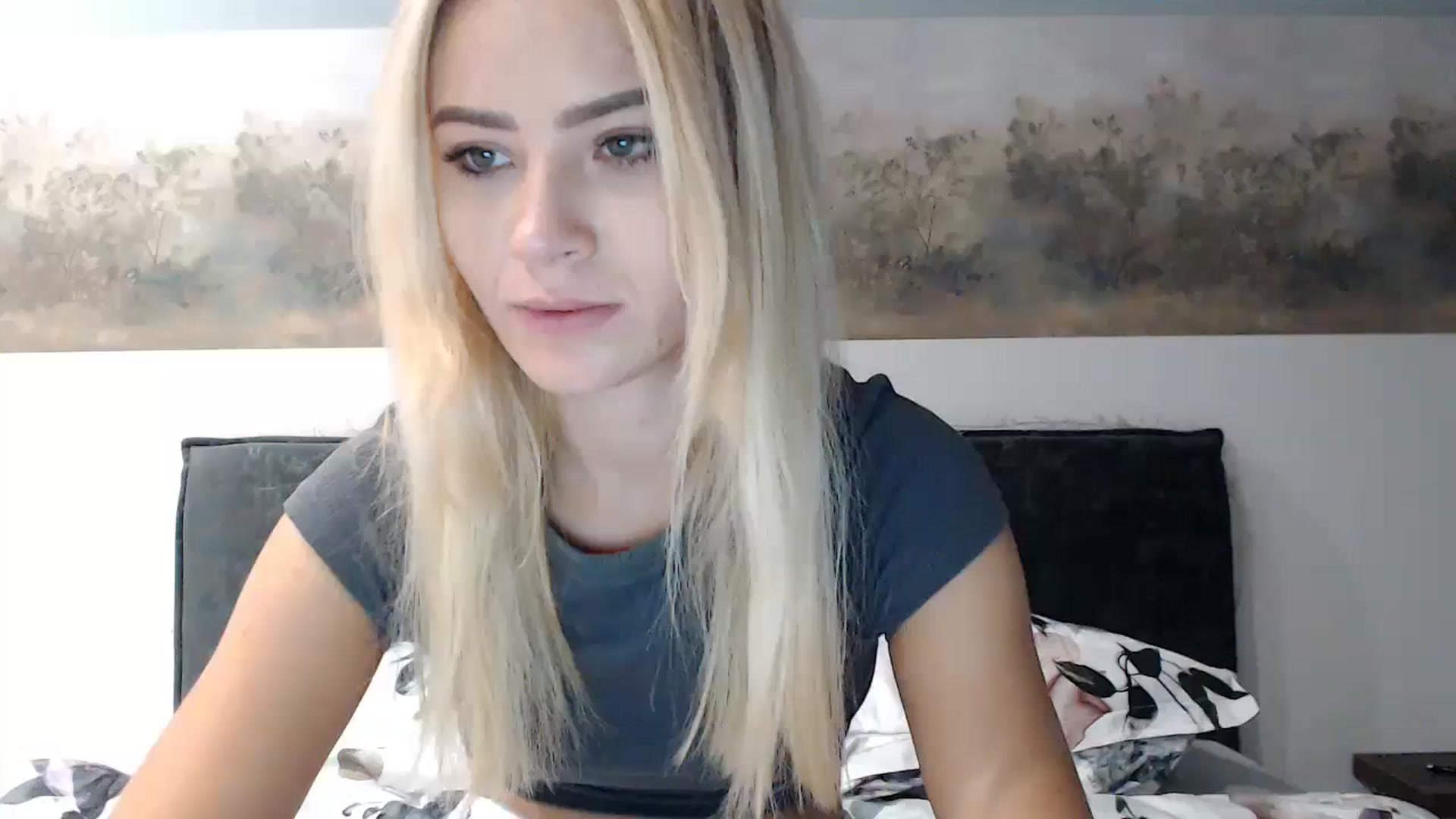 Gallery image thumbnail from fiancee's myfreecams stream on, 11/12/2024, 01:52 image 4 of 20