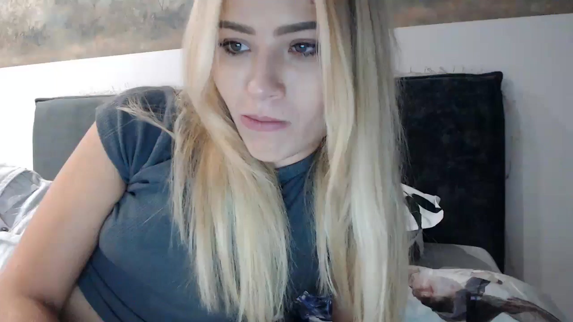Gallery image thumbnail from fiancee's myfreecams stream on, 11/12/2024, 01:52 image 13 of 20