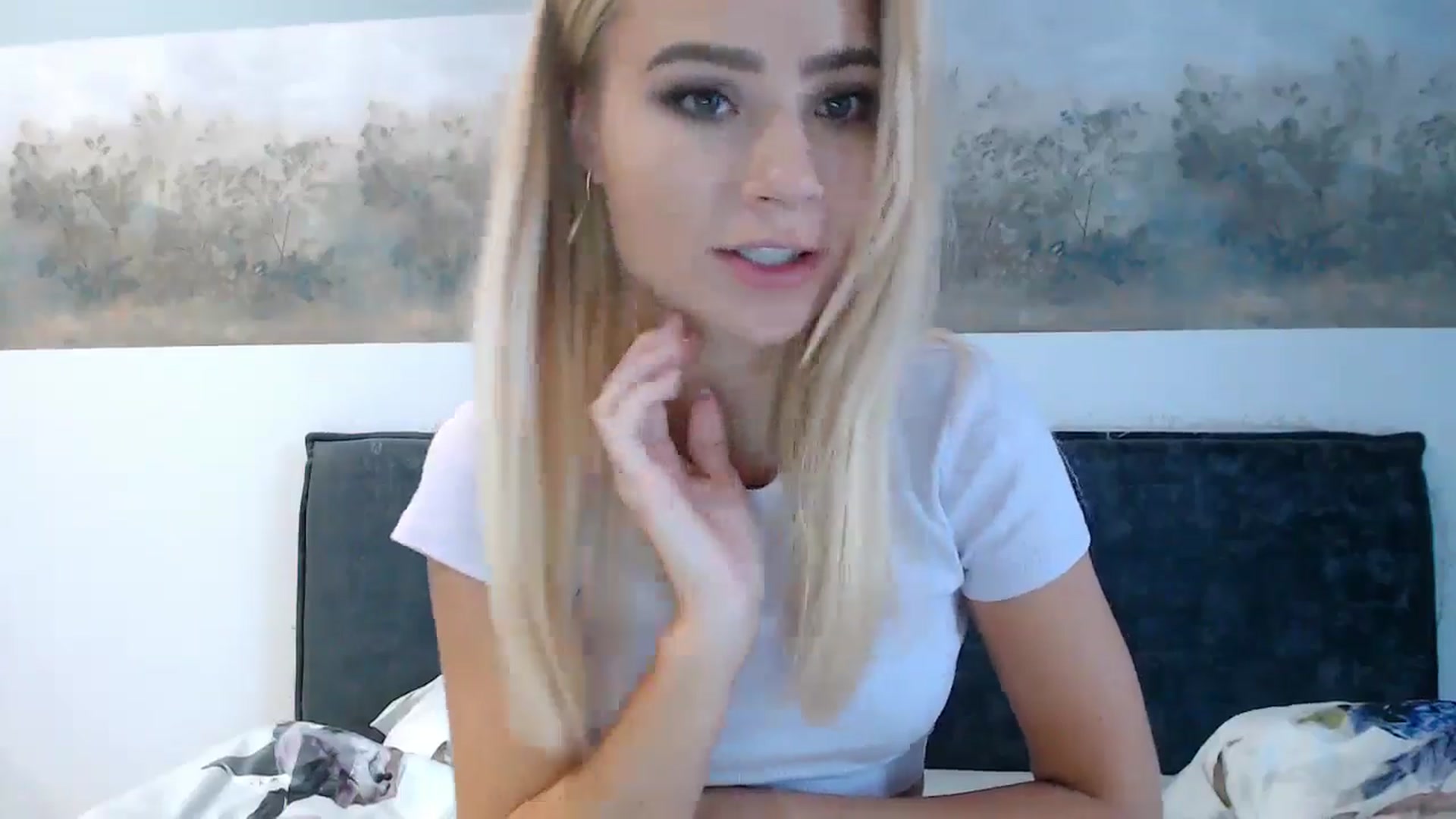 Gallery image thumbnail from fiancee's myfreecams stream on, 11/15/2024, 05:54 image 9 of 20