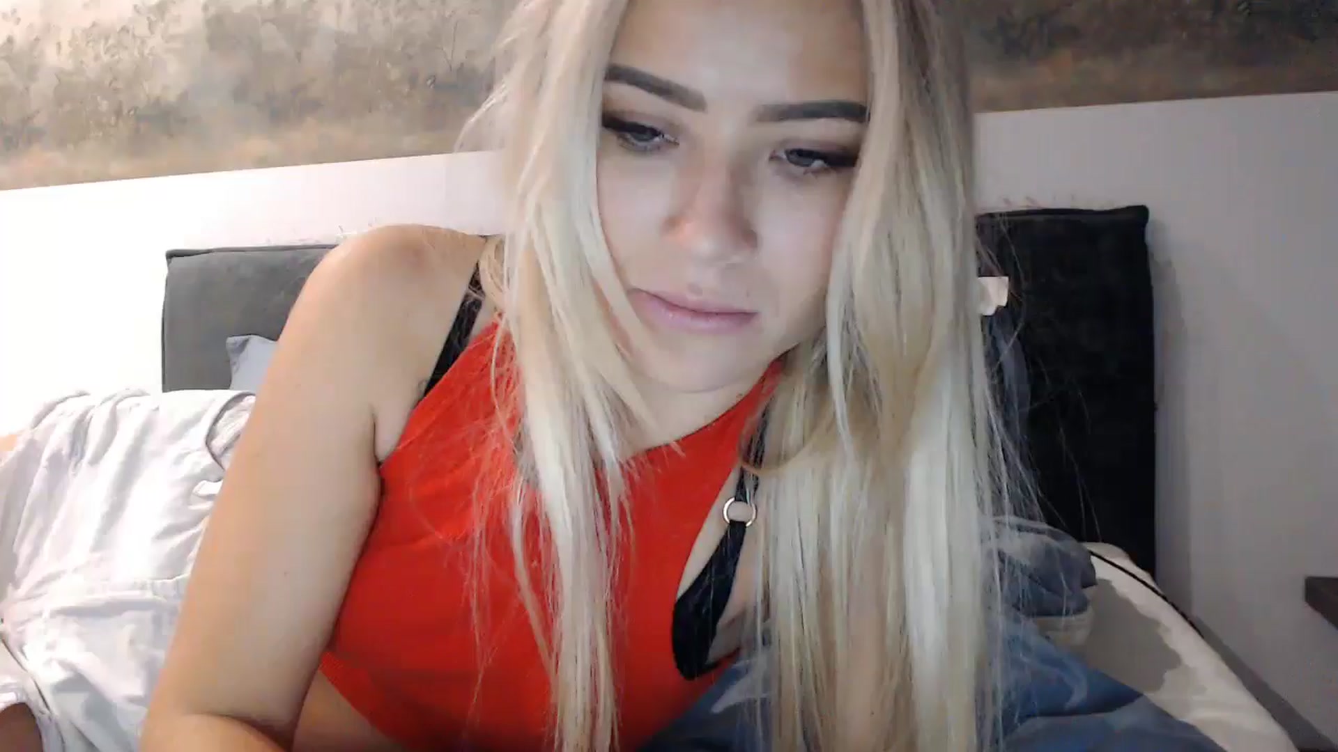 Gallery image thumbnail from fiancee's myfreecams stream on, 11/29/2024, 05:11 image 17 of 20