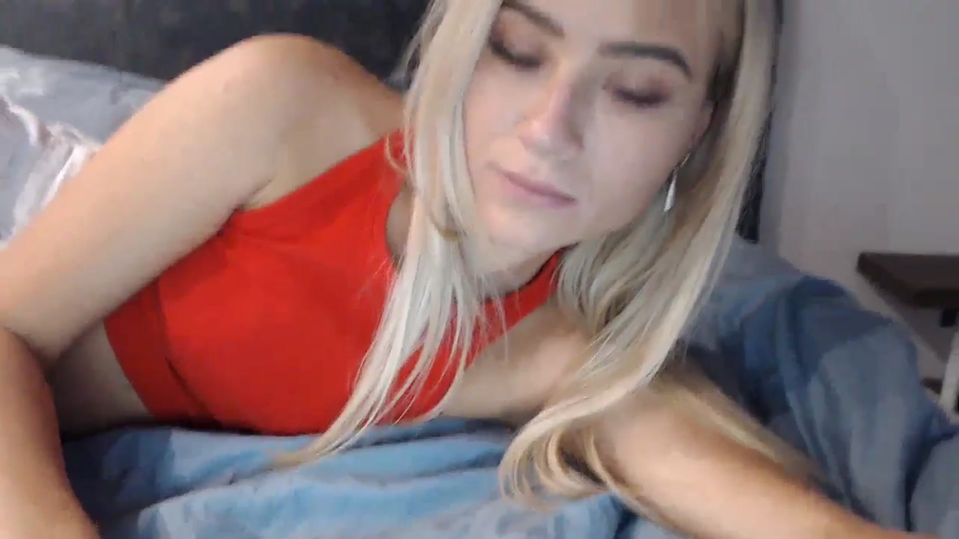 Gallery image thumbnail from fiancee's myfreecams stream on, 11/29/2024, 05:46 image 6 of 20