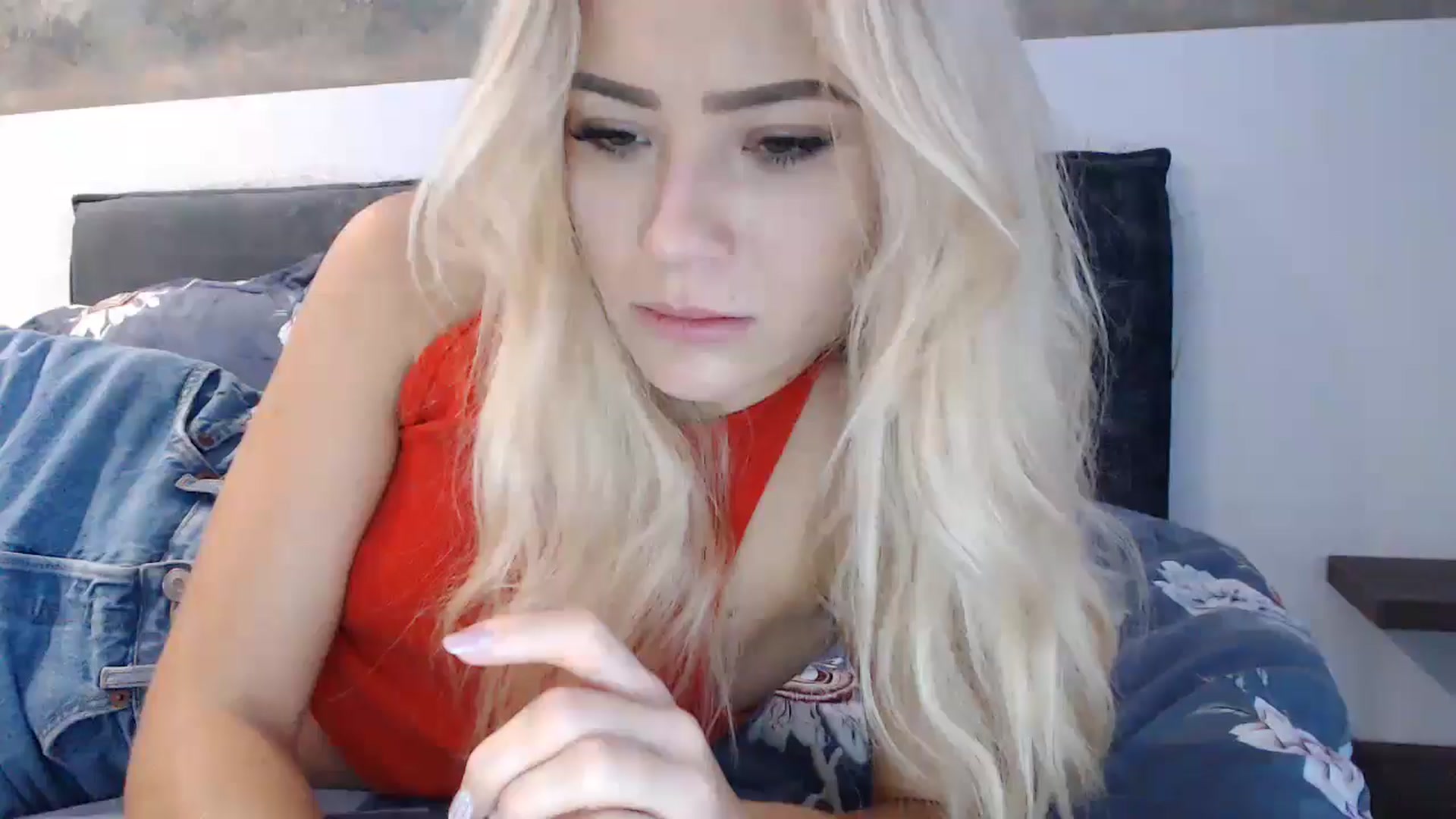 Gallery image thumbnail from fiancee's myfreecams stream on, 12/01/2024, 07:08 image 1 of 20