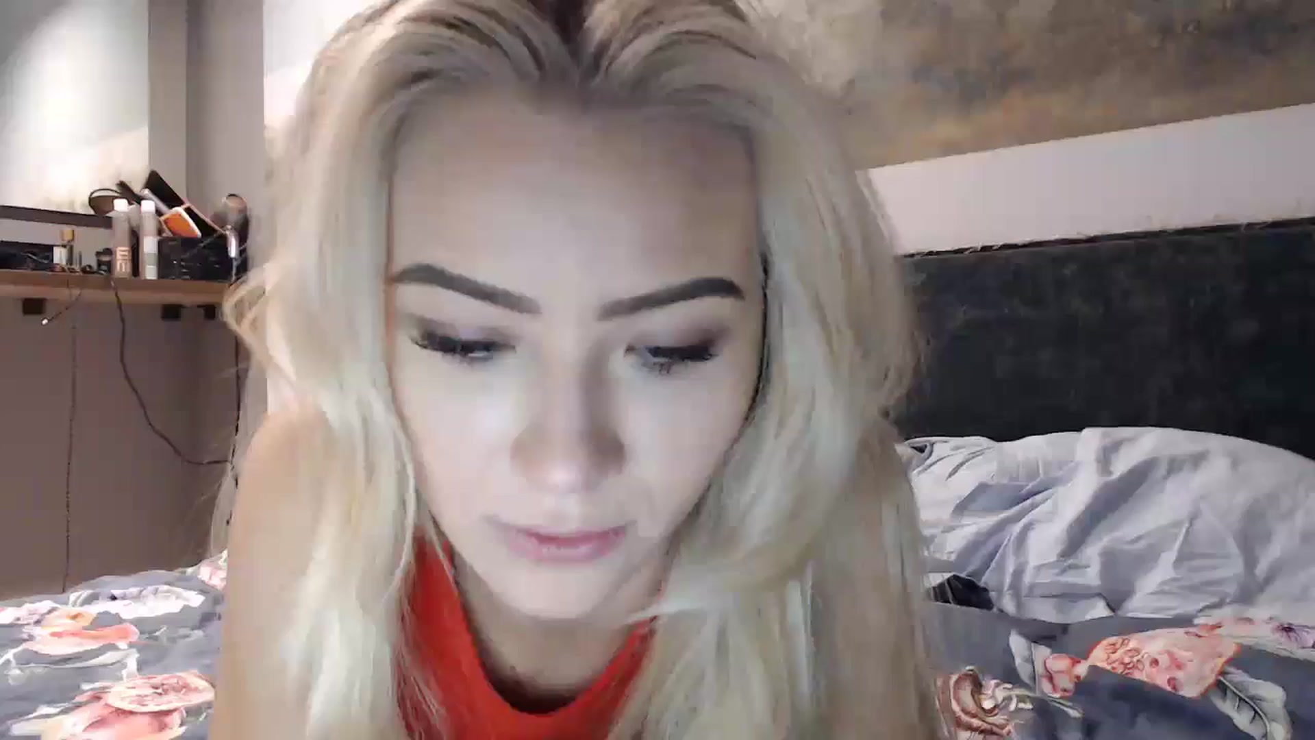 Gallery image thumbnail from fiancee's myfreecams stream on, 12/03/2024, 03:15 image 13 of 20