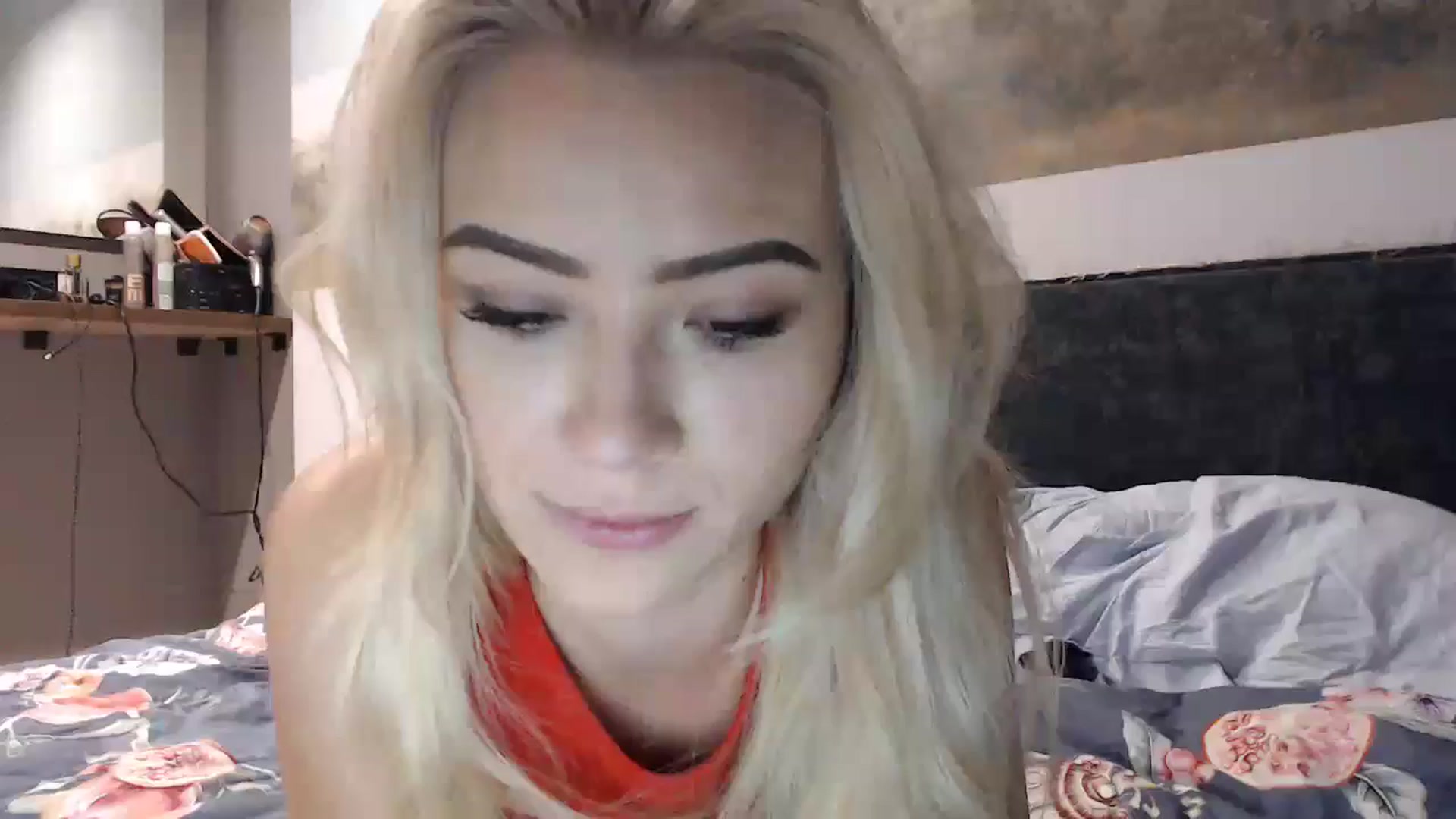 Gallery image thumbnail from fiancee's myfreecams stream on, 12/03/2024, 03:15 image 18 of 20