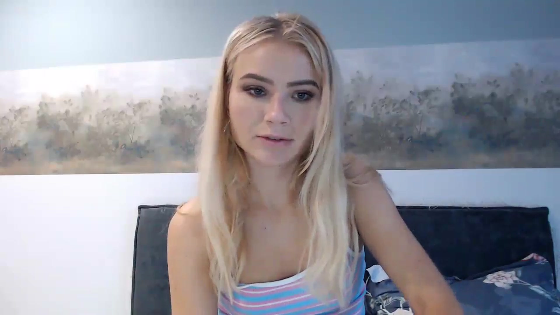 Gallery image thumbnail from fiancee's myfreecams stream on, 12/09/2024, 06:32 image 16 of 20