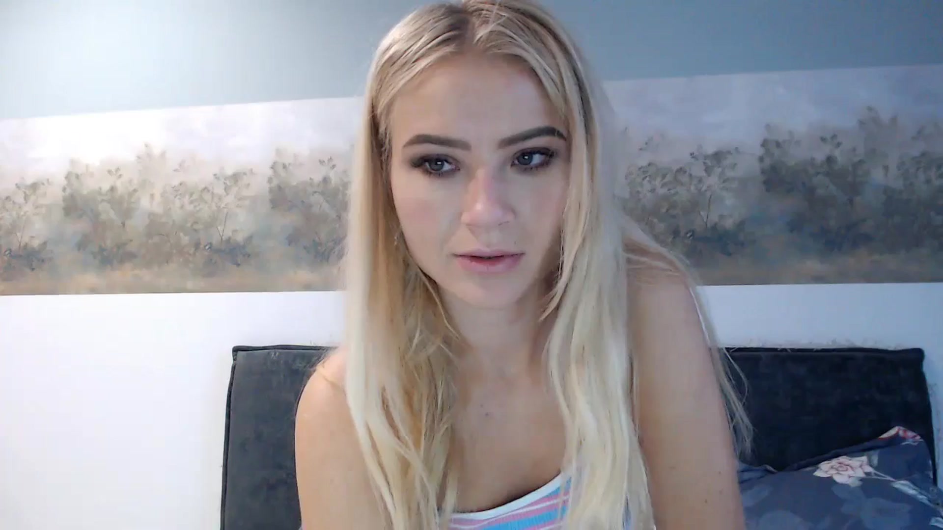 Gallery image thumbnail from fiancee's myfreecams stream on, 12/09/2024, 06:32 image 18 of 20