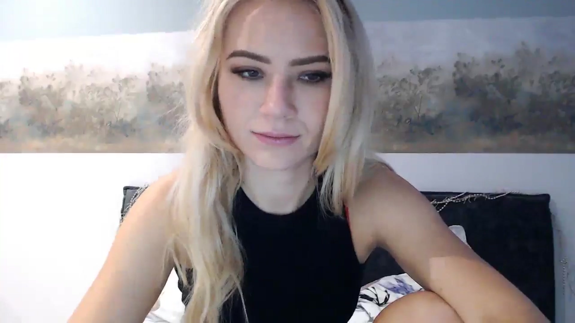 Gallery image thumbnail from fiancee's myfreecams stream on, 12/16/2024, 05:58 image 3 of 20