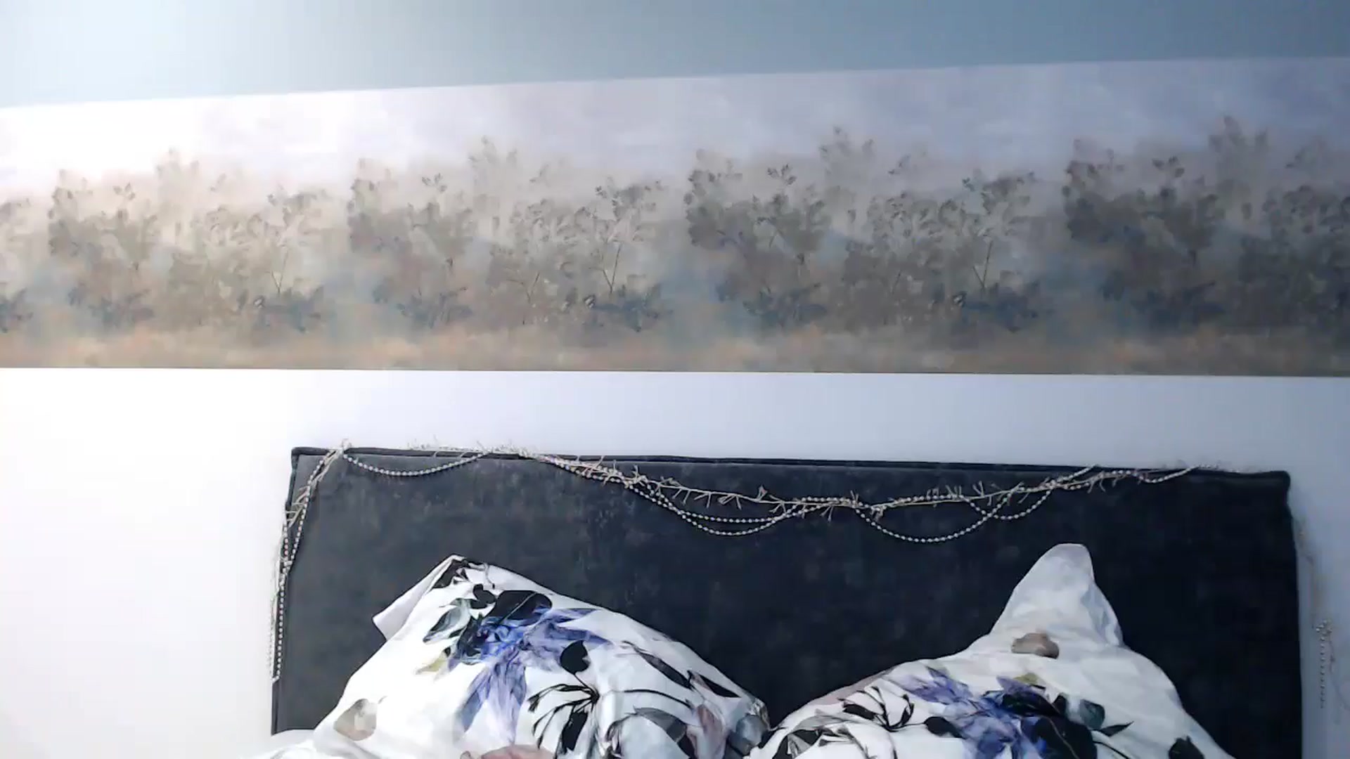 Gallery image thumbnail from fiancee's myfreecams stream on, 12/16/2024, 05:58 image 20 of 20