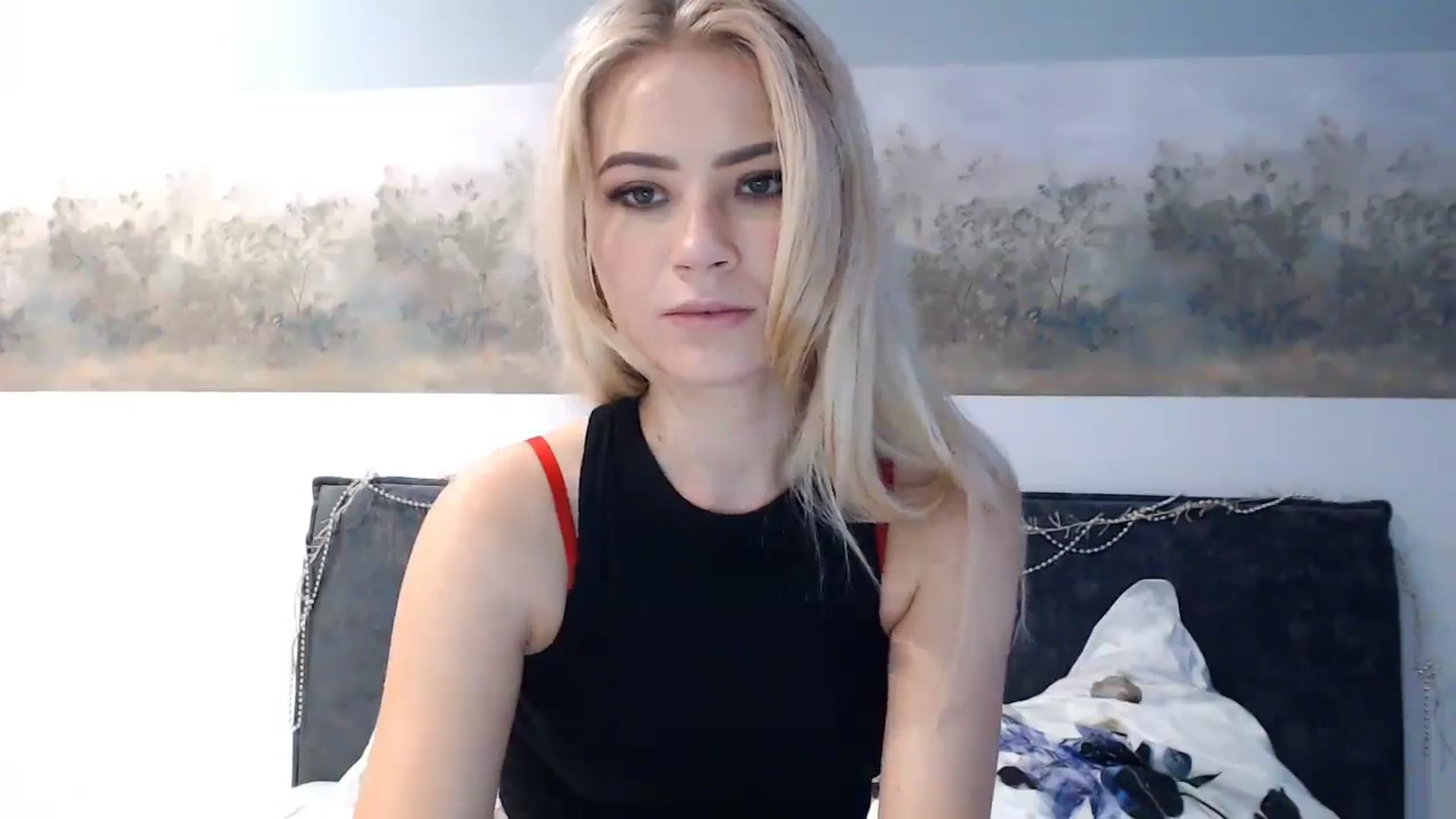 Gallery image thumbnail from fiancee's myfreecams stream on, 12/16/2024, 05:58 image 14 of 20