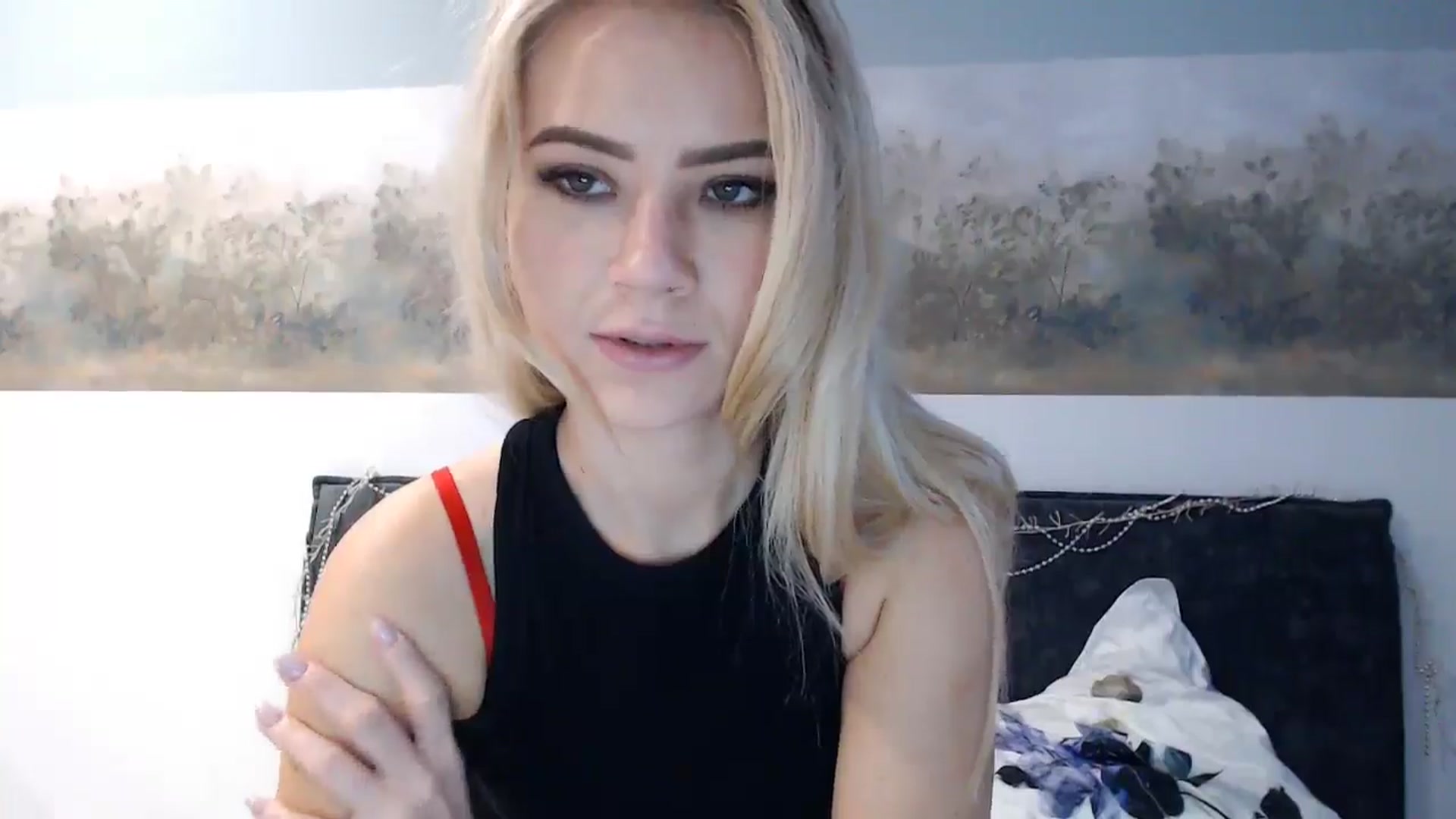Gallery image thumbnail from fiancee's myfreecams stream on, 12/16/2024, 05:58 image 13 of 20