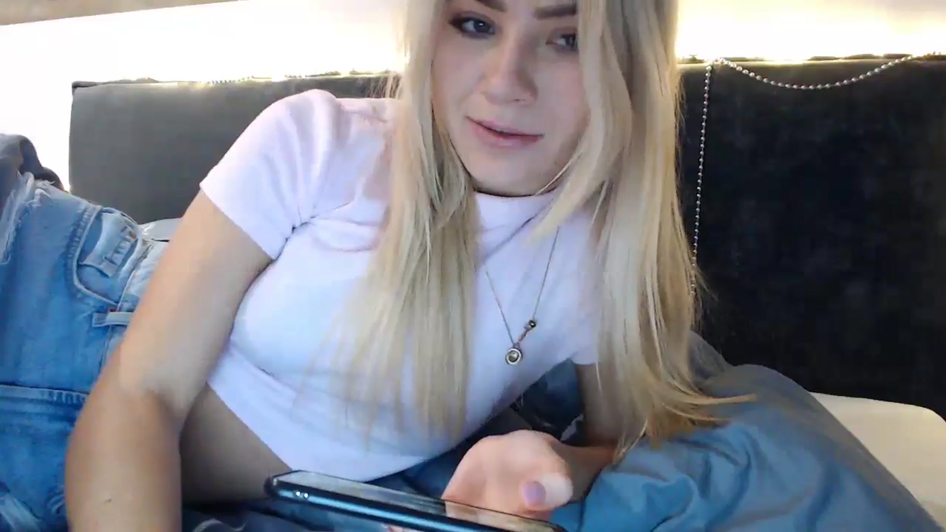 Gallery image thumbnail from fiancee's myfreecams stream on, 12/25/2024, 05:49 image 20 of 20