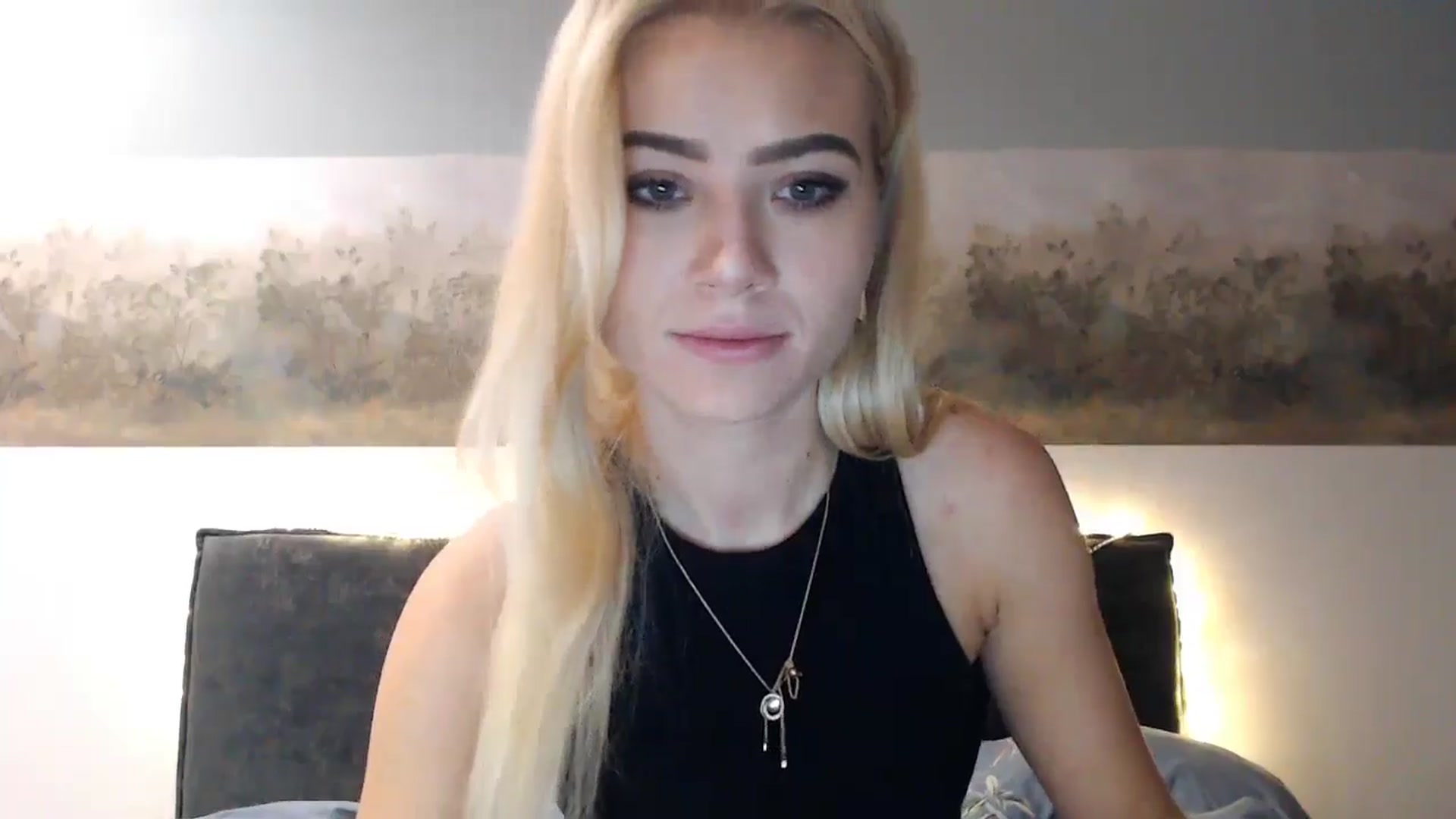 Gallery image thumbnail from fiancee's myfreecams stream on, 12/26/2024, 04:16 image 18 of 20
