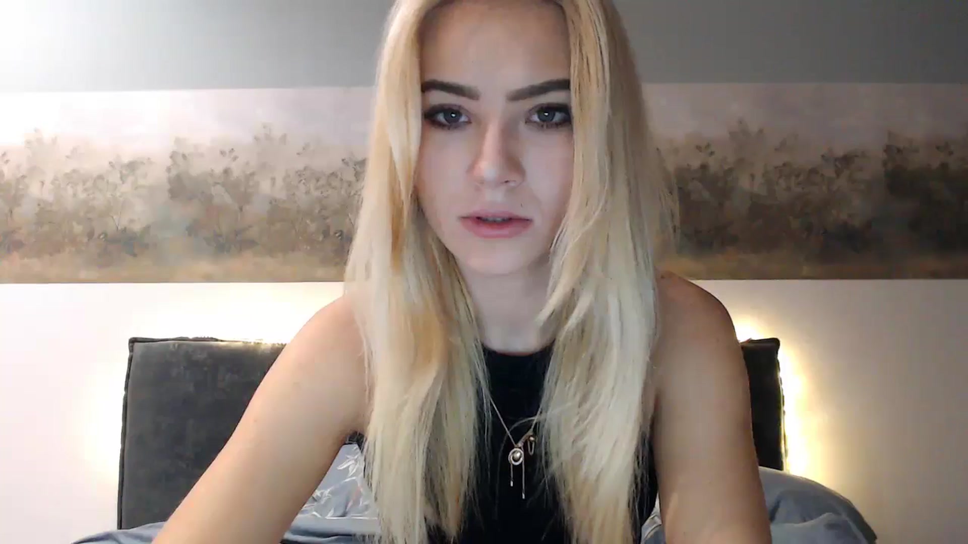 Gallery image thumbnail from fiancee's myfreecams stream on, 12/26/2024, 04:16 image 9 of 20