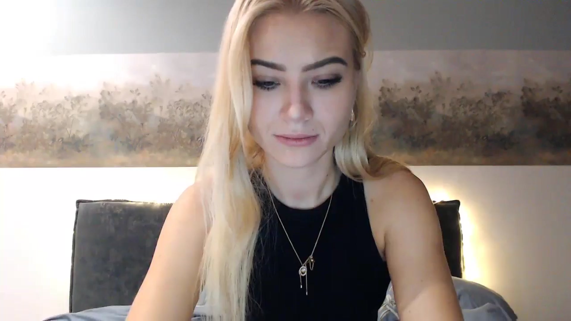 Gallery image thumbnail from fiancee's myfreecams stream on, 12/26/2024, 04:16 image 20 of 20